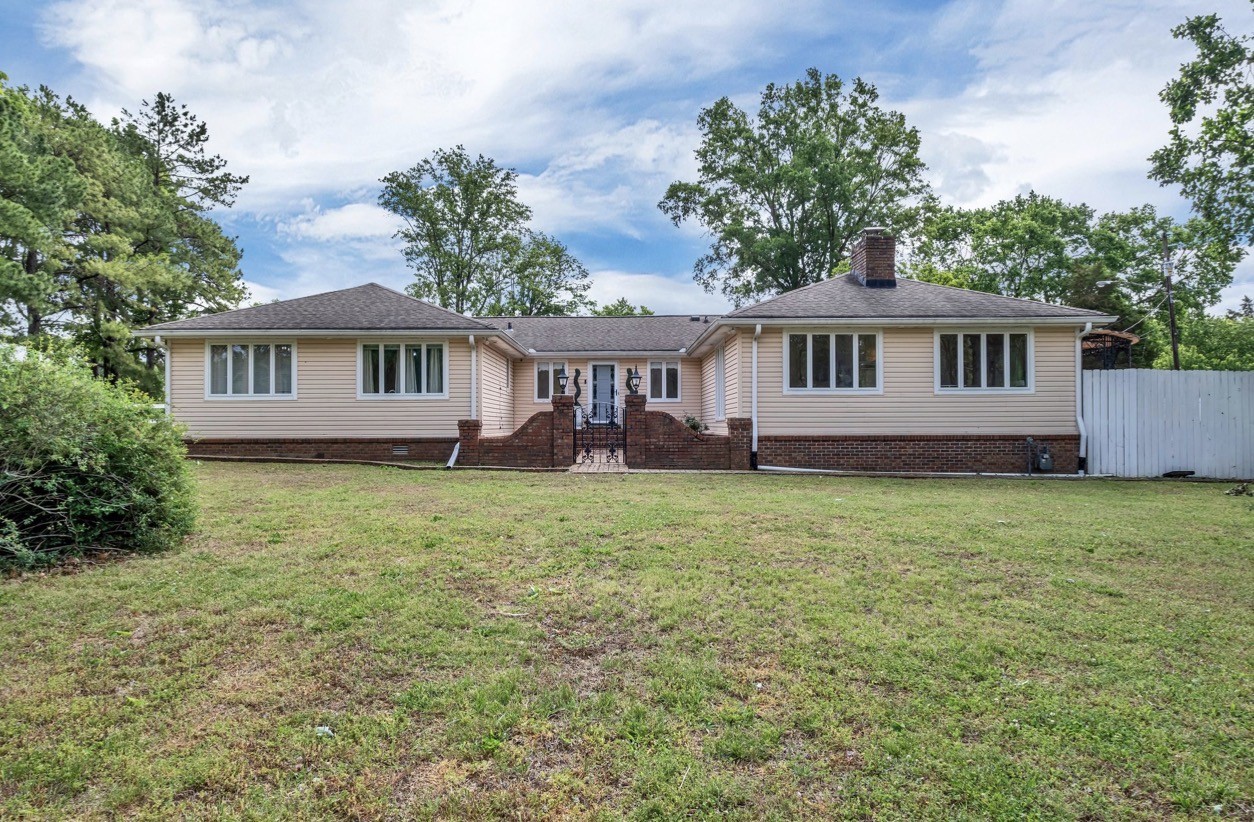 454 W Campbell Rd