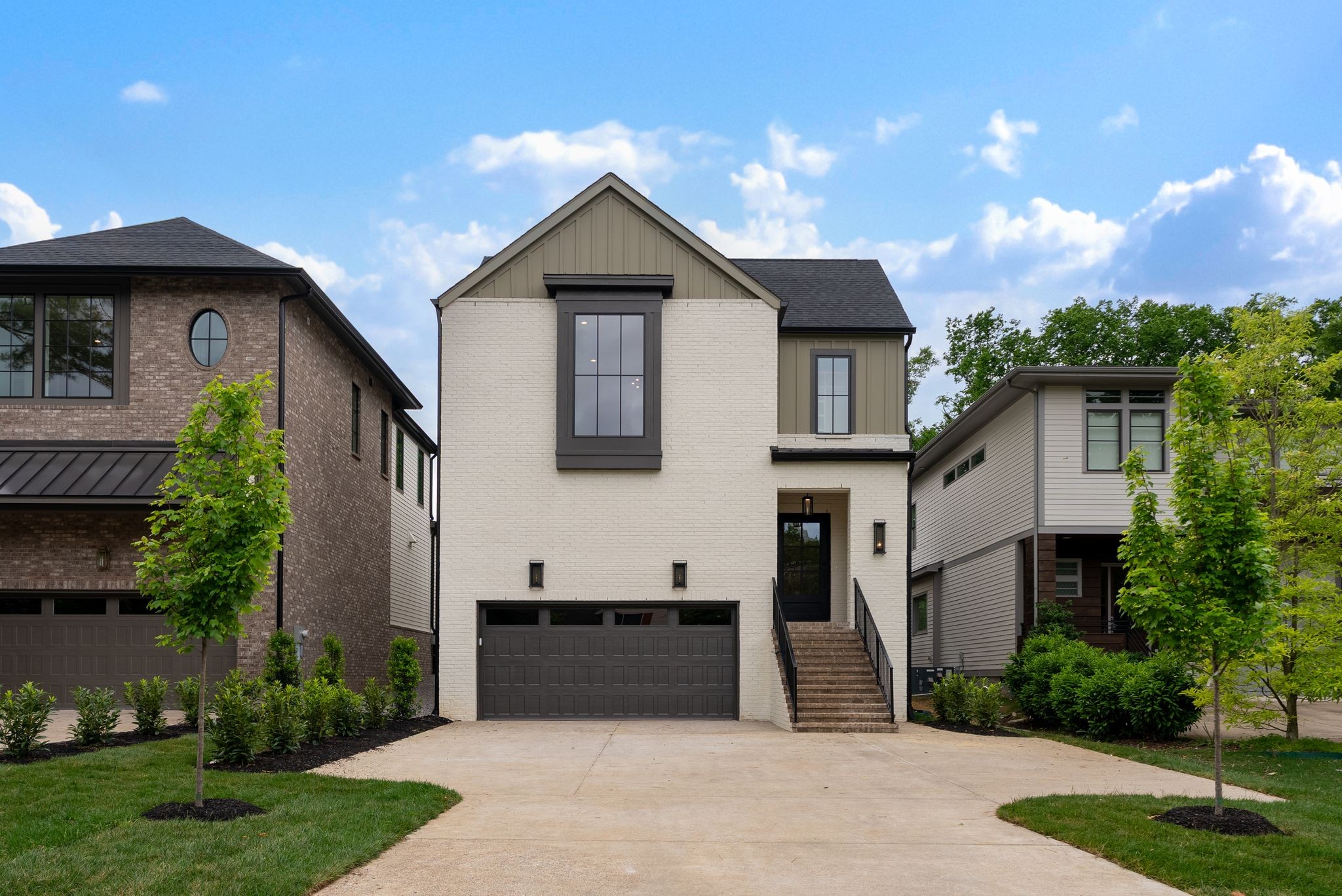2915 Vaulx Ln