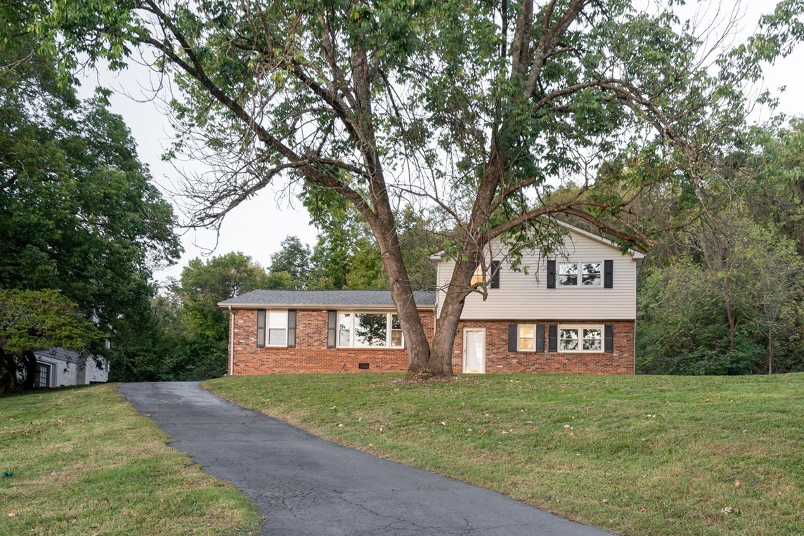 342 Cross Timbers Dr