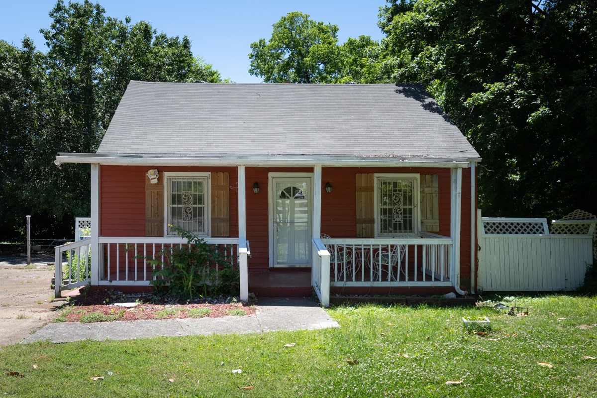 13 Belle Forrest Ave