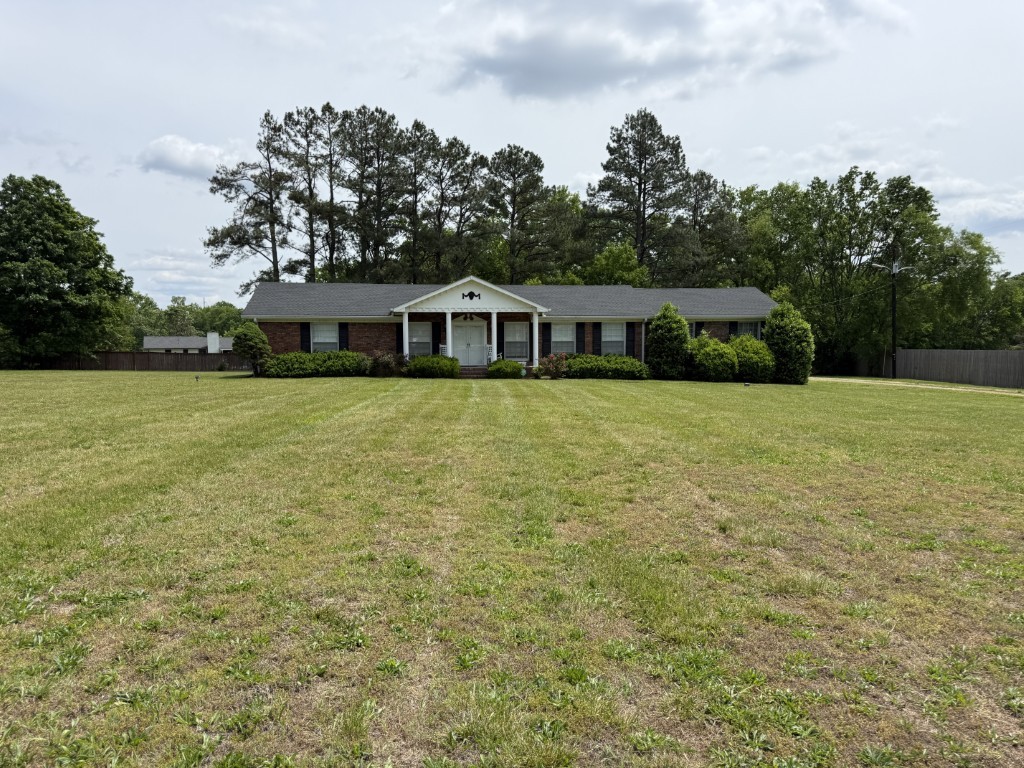 4576 Clarksville Pike