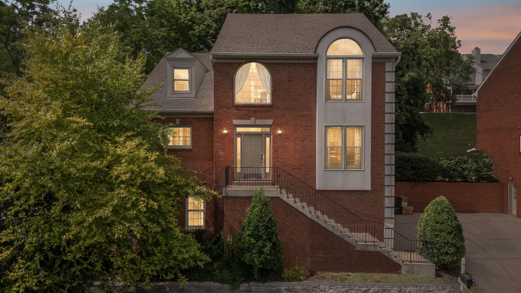 604 Clayborne Ct