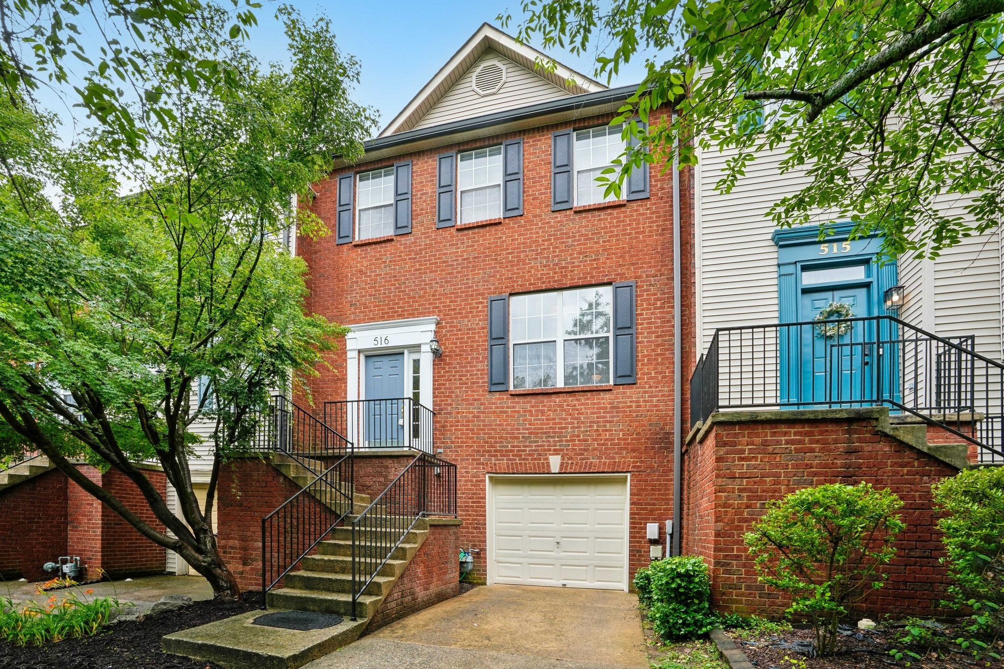 516 Huntington Ridge Dr