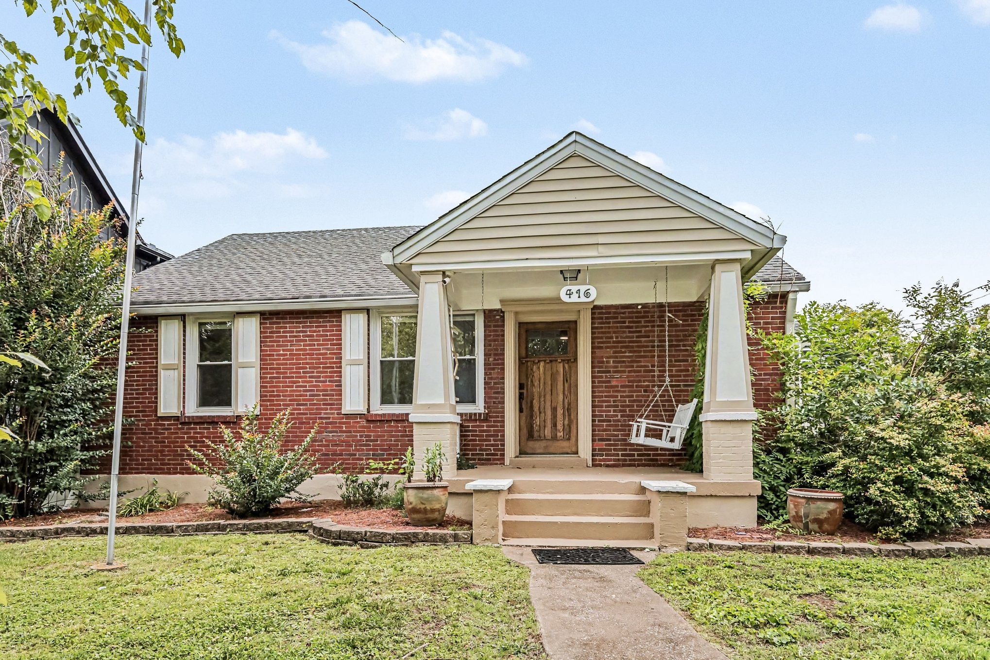 416 W Bend Dr