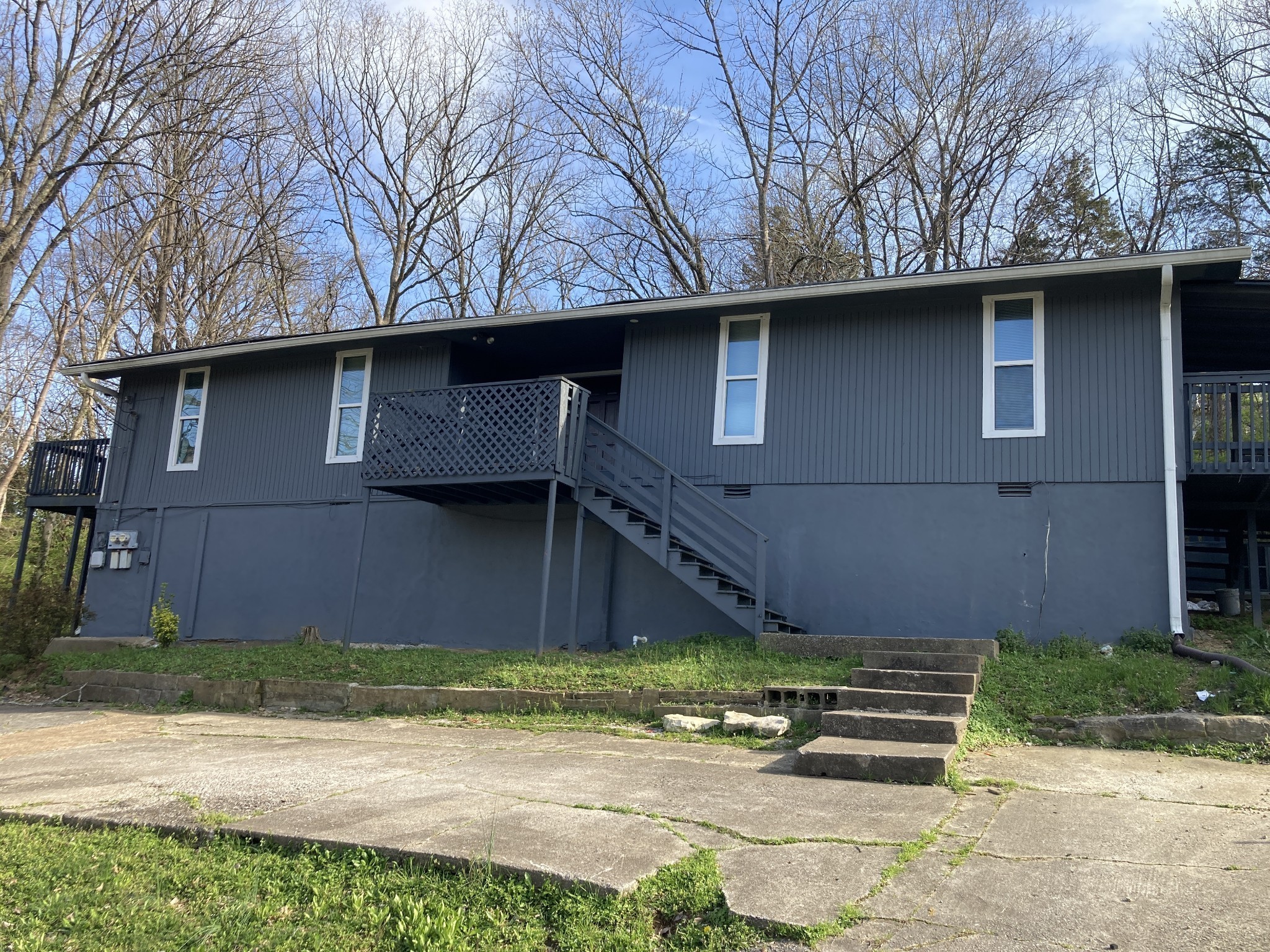 5240 Tusculum Ct