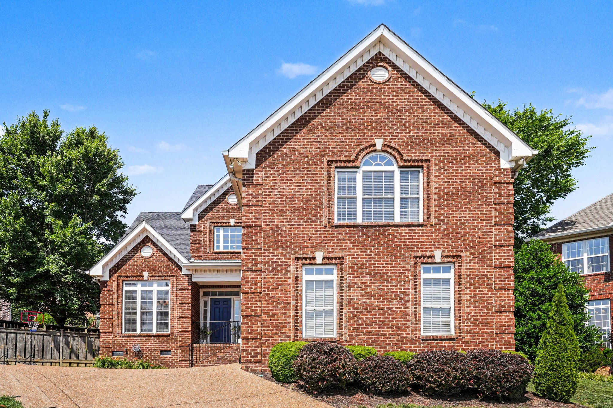 625 Palisades Ct