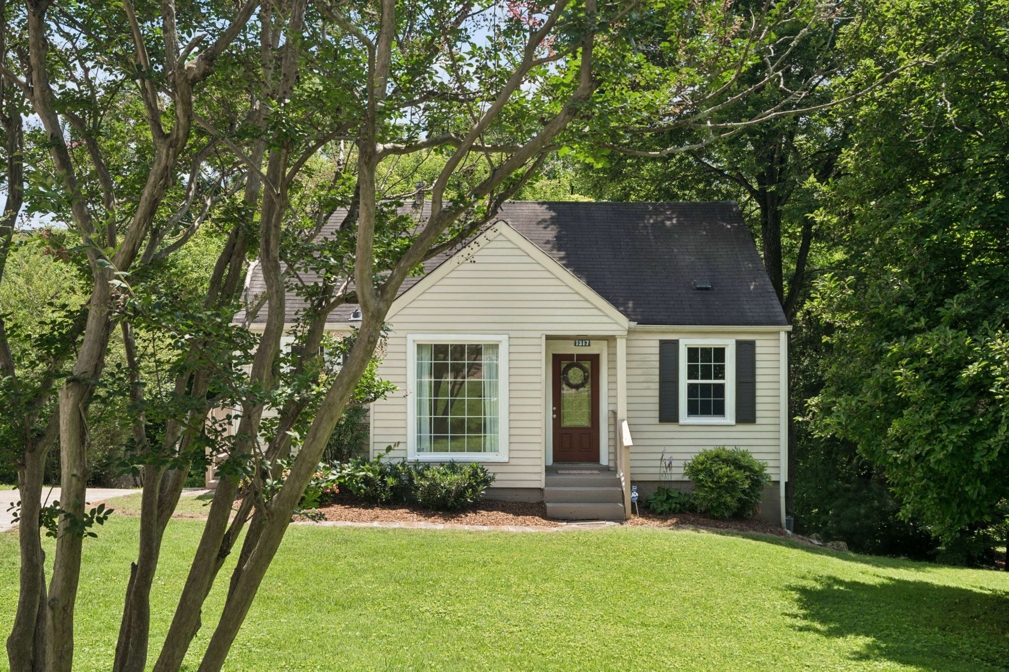 1317 Saturn Dr