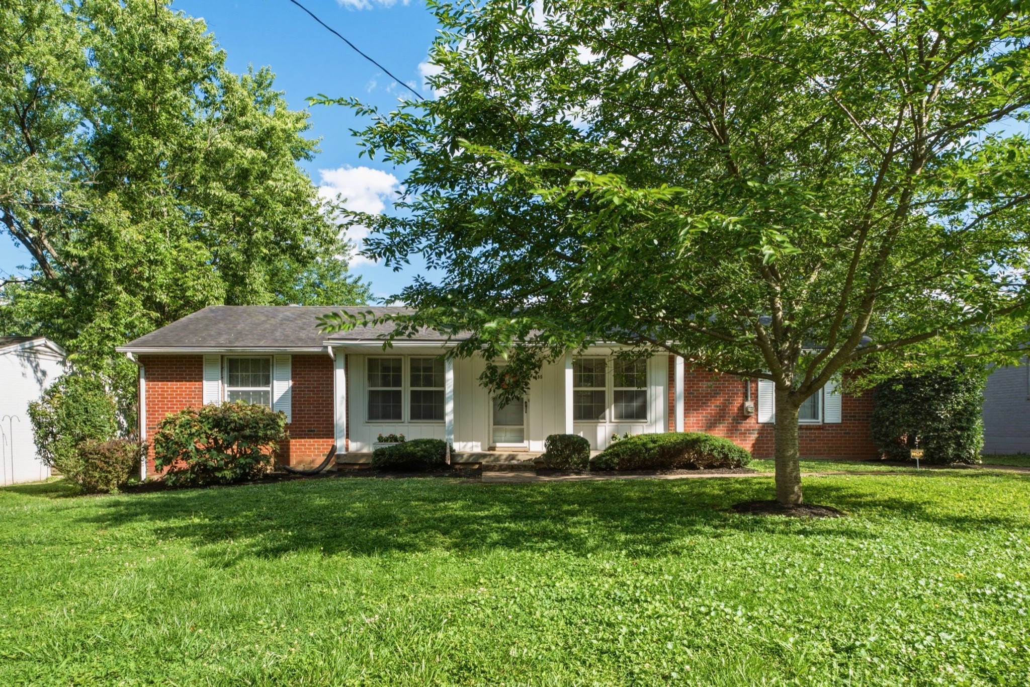 295 Cathy Jo Dr