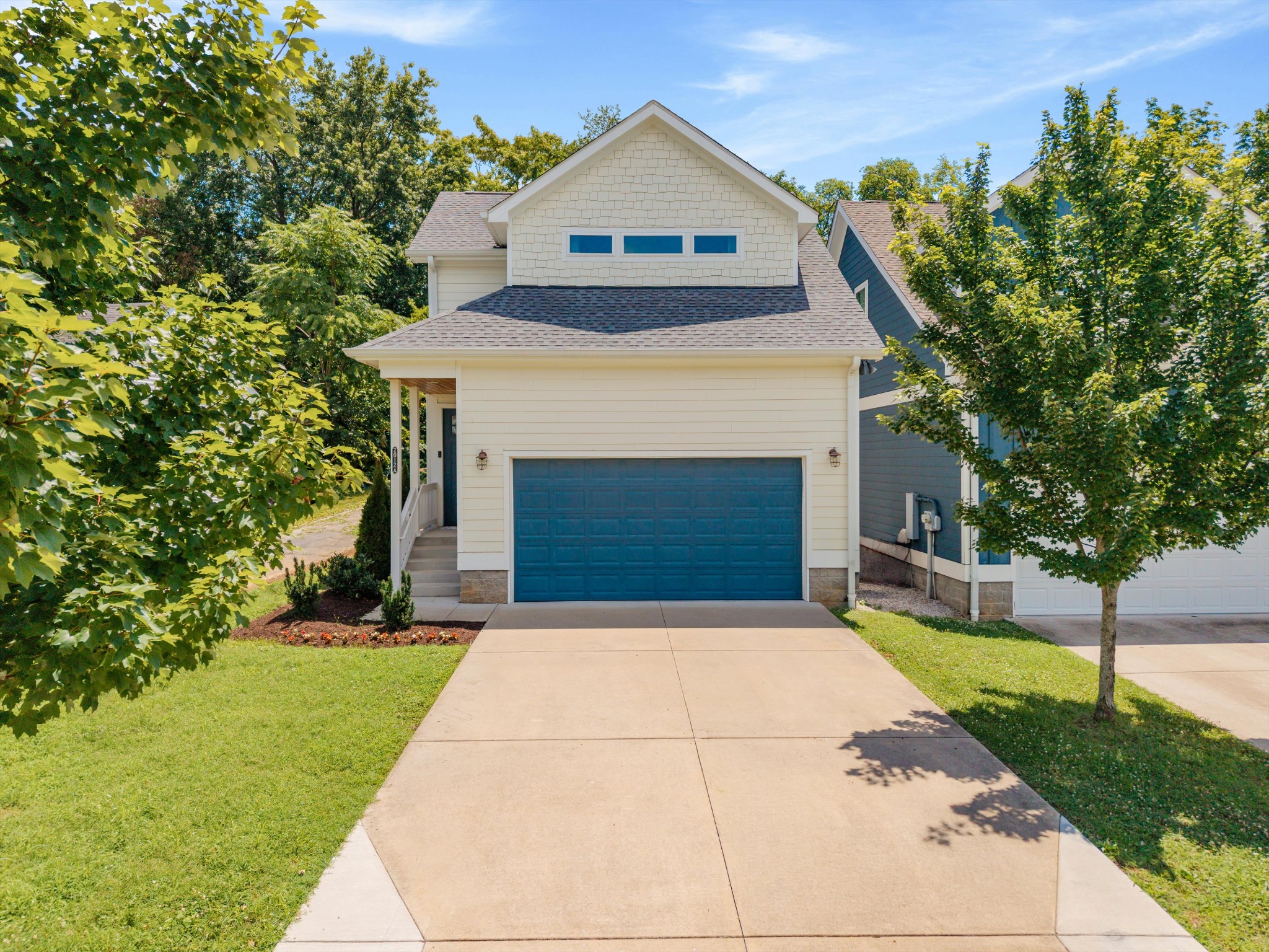 2012A Rosemary Ln