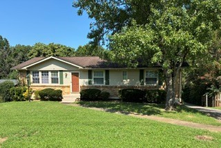 126 Jacksonian Dr