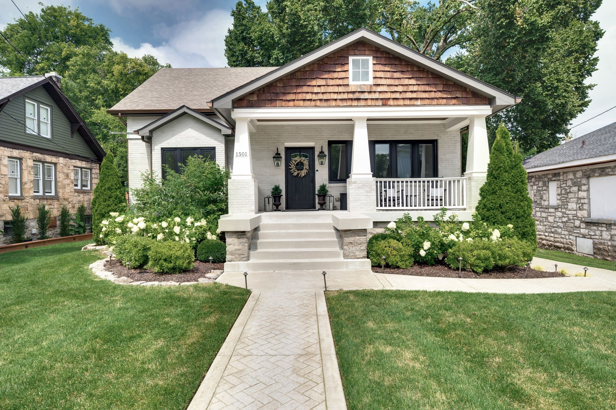1501 Villa Pl