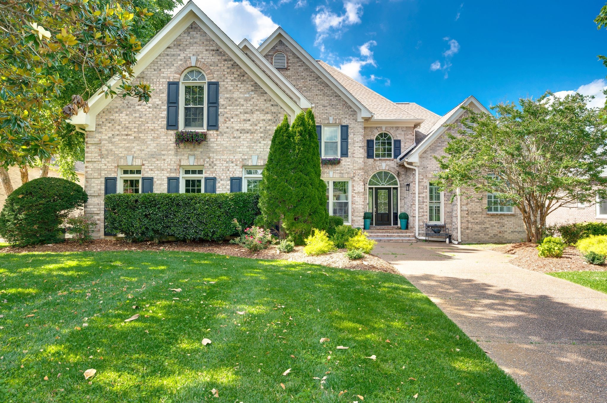 240 Temple Crest Trl