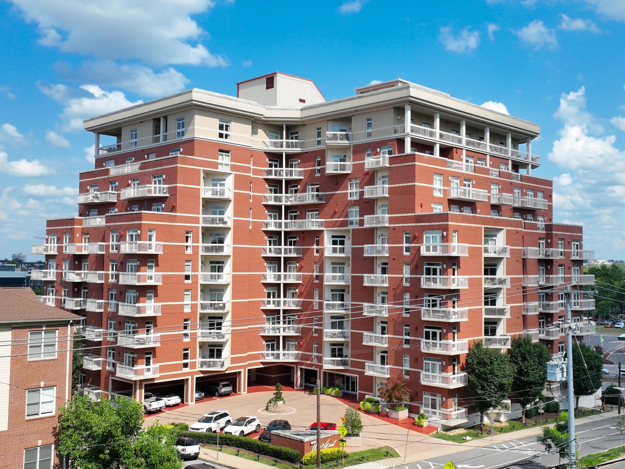110 31st Ave, N Unit: 102