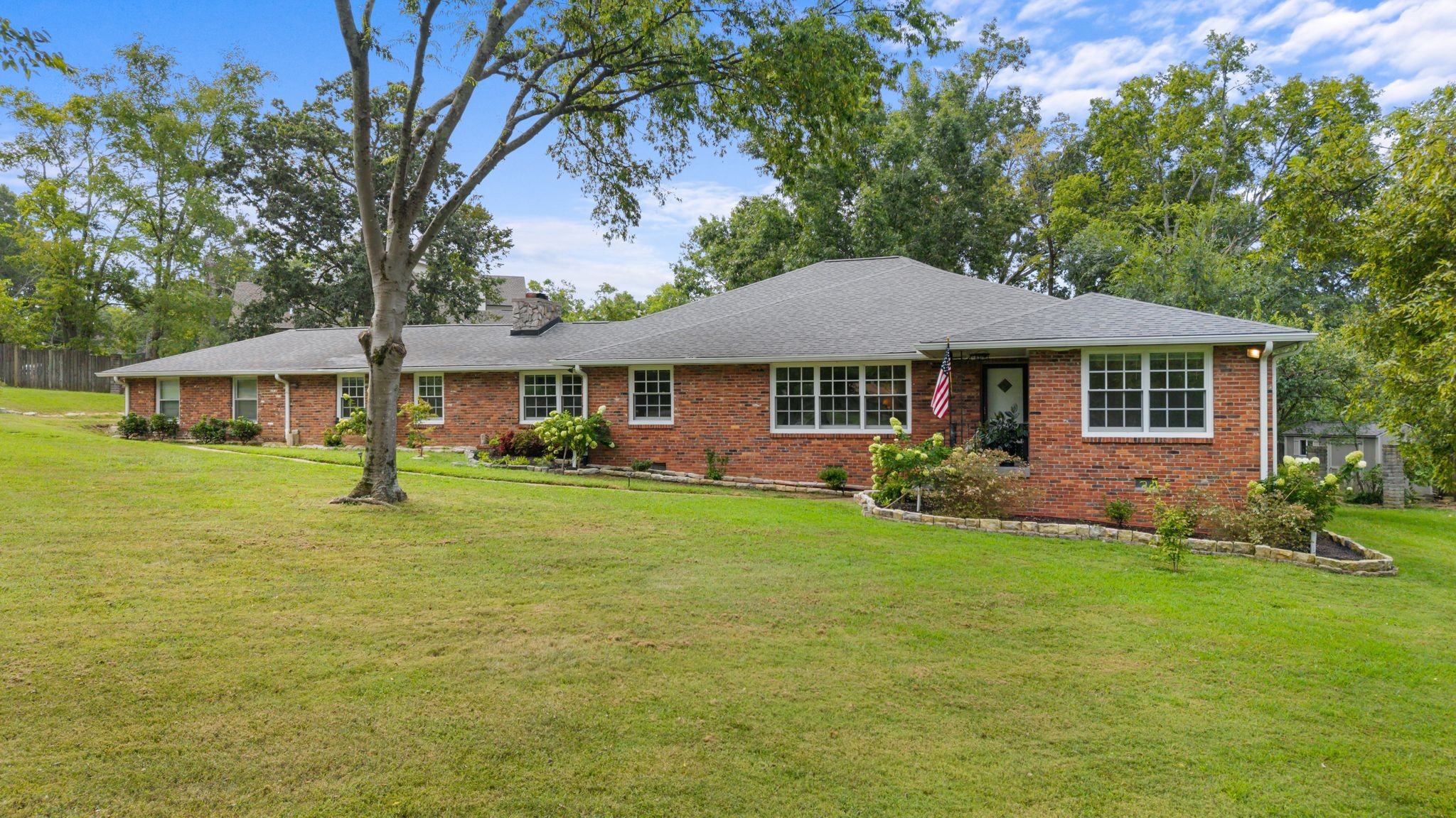 615 W Meade Dr