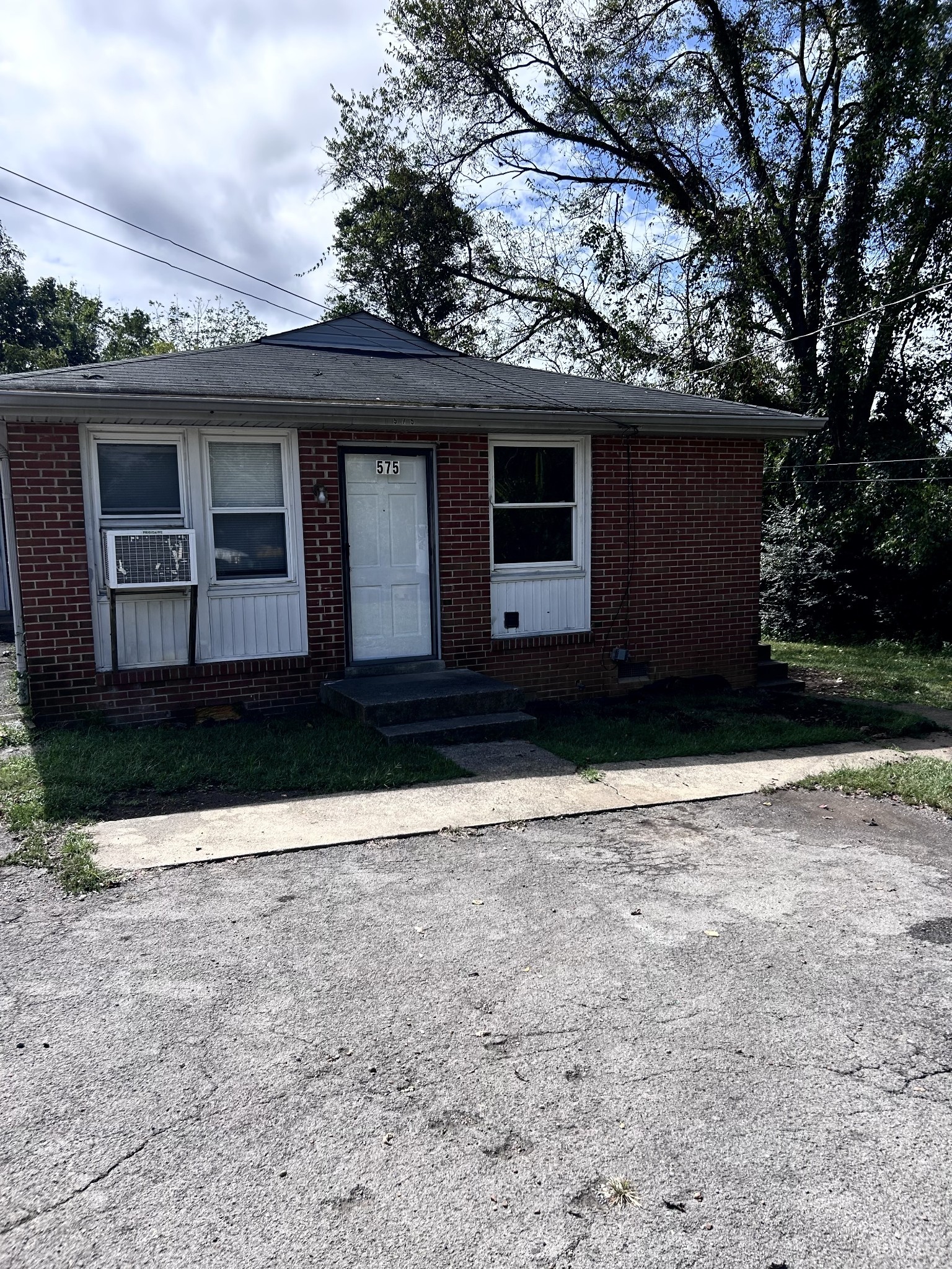 575 Annex Ct Unit: A