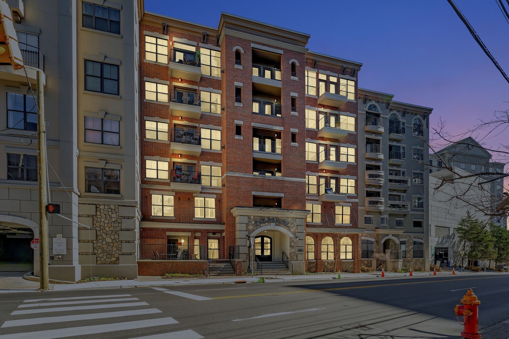 1803 Broadway Unit: 127
