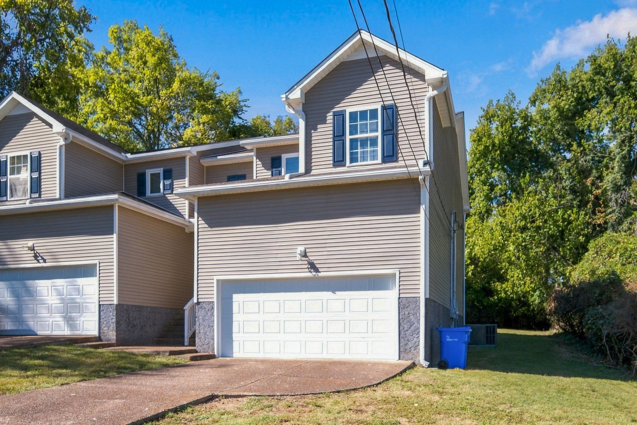 212 Graves Rd