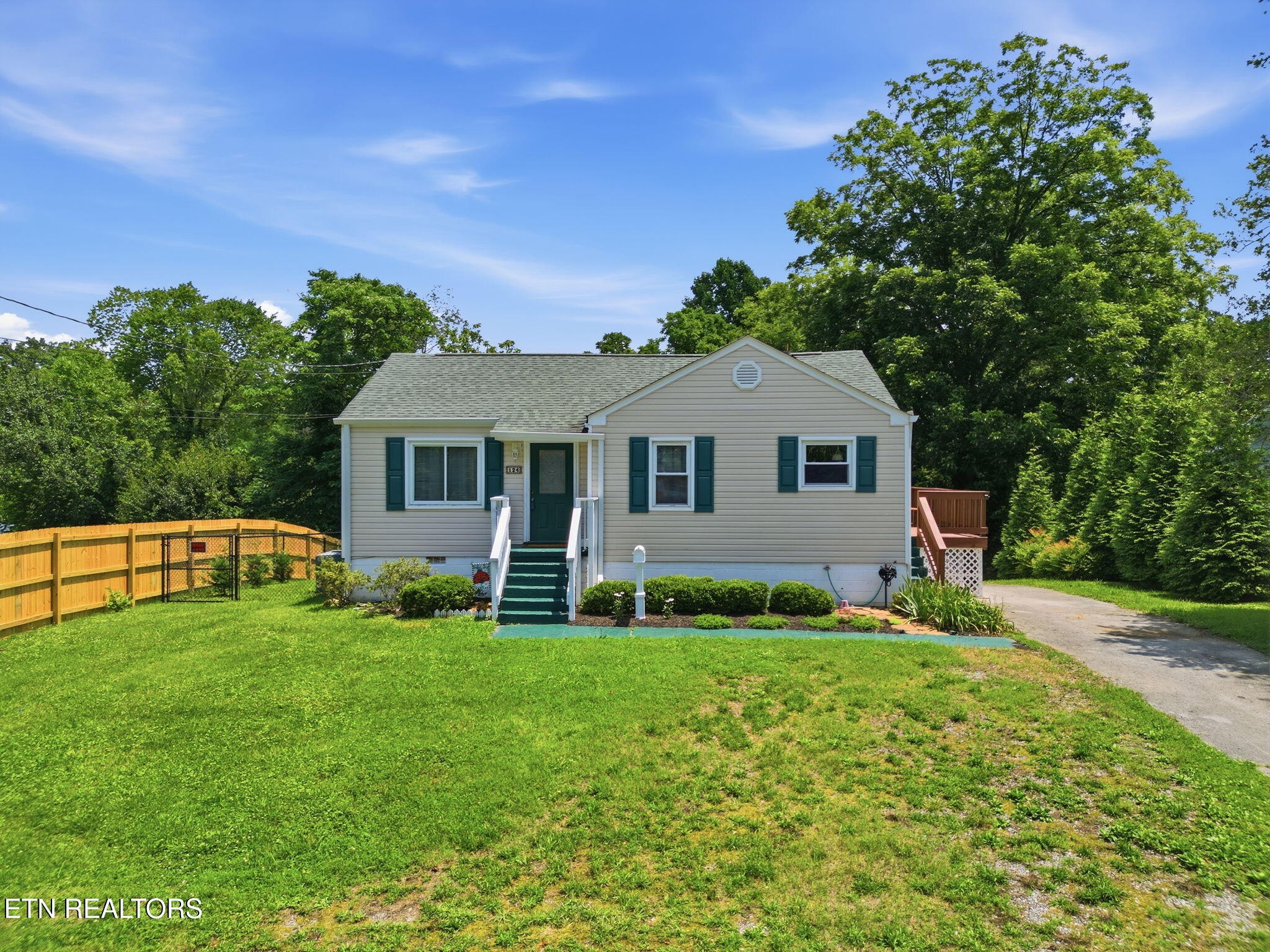 124 Salem Rd