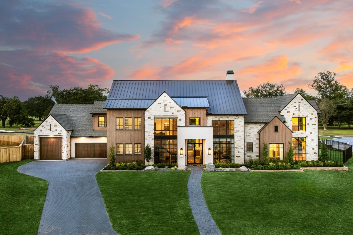 7031 Hyde Park Trail