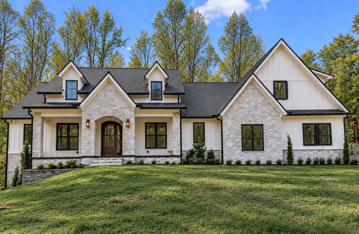 7410 Sleepy Hollow Ln