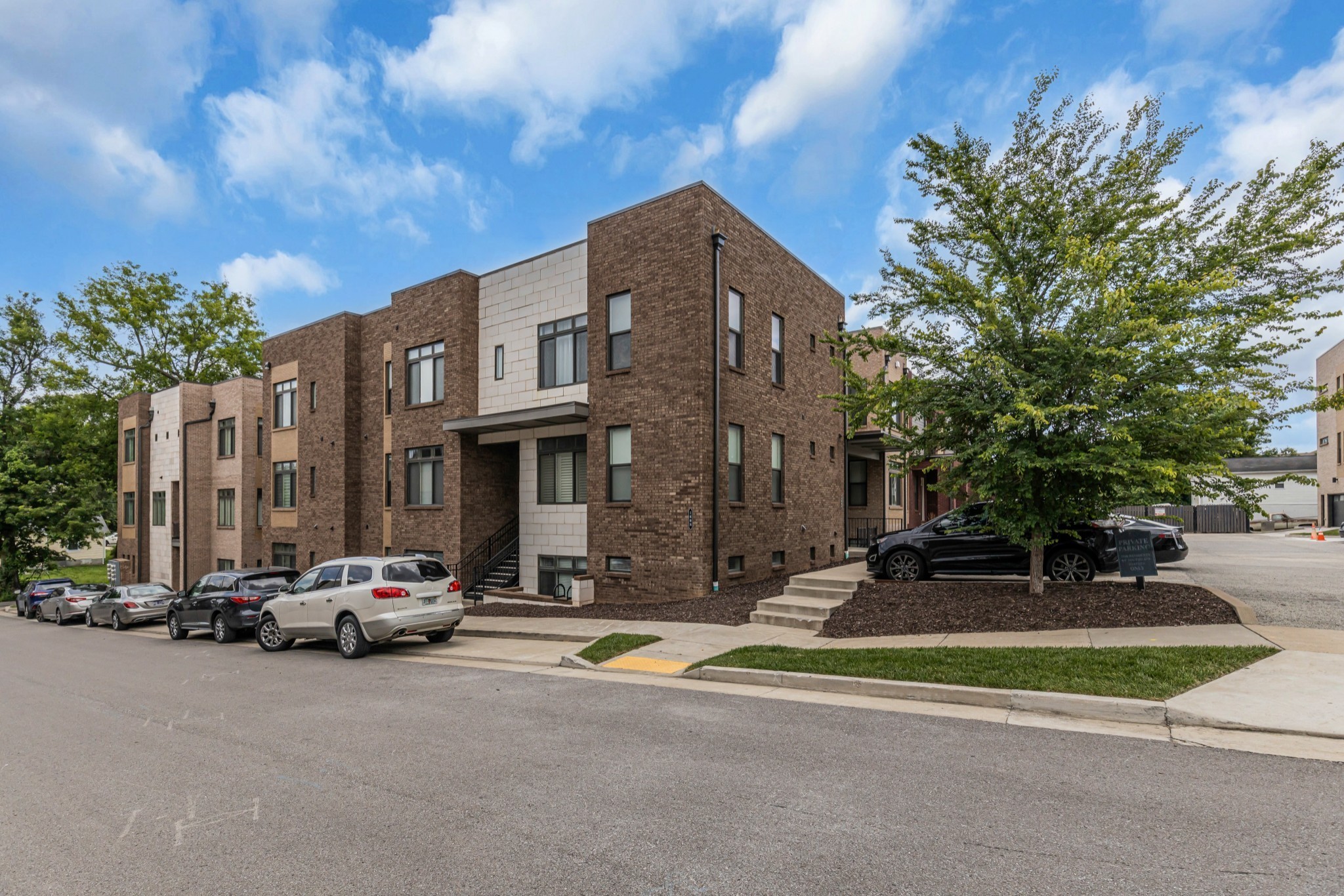 1608 Marshall Hollow Dr Unit 103