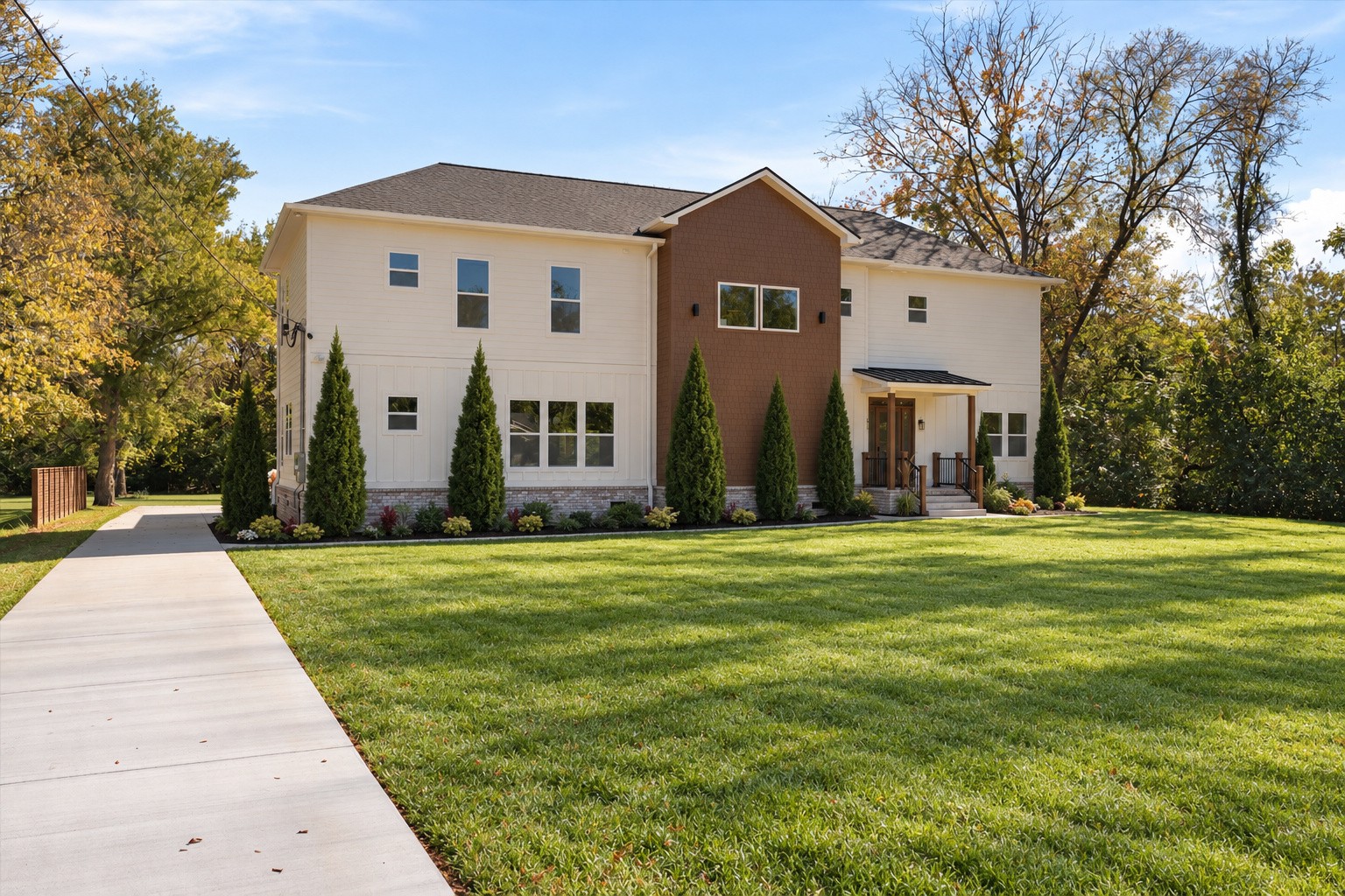 1118 Lipscomb Dr