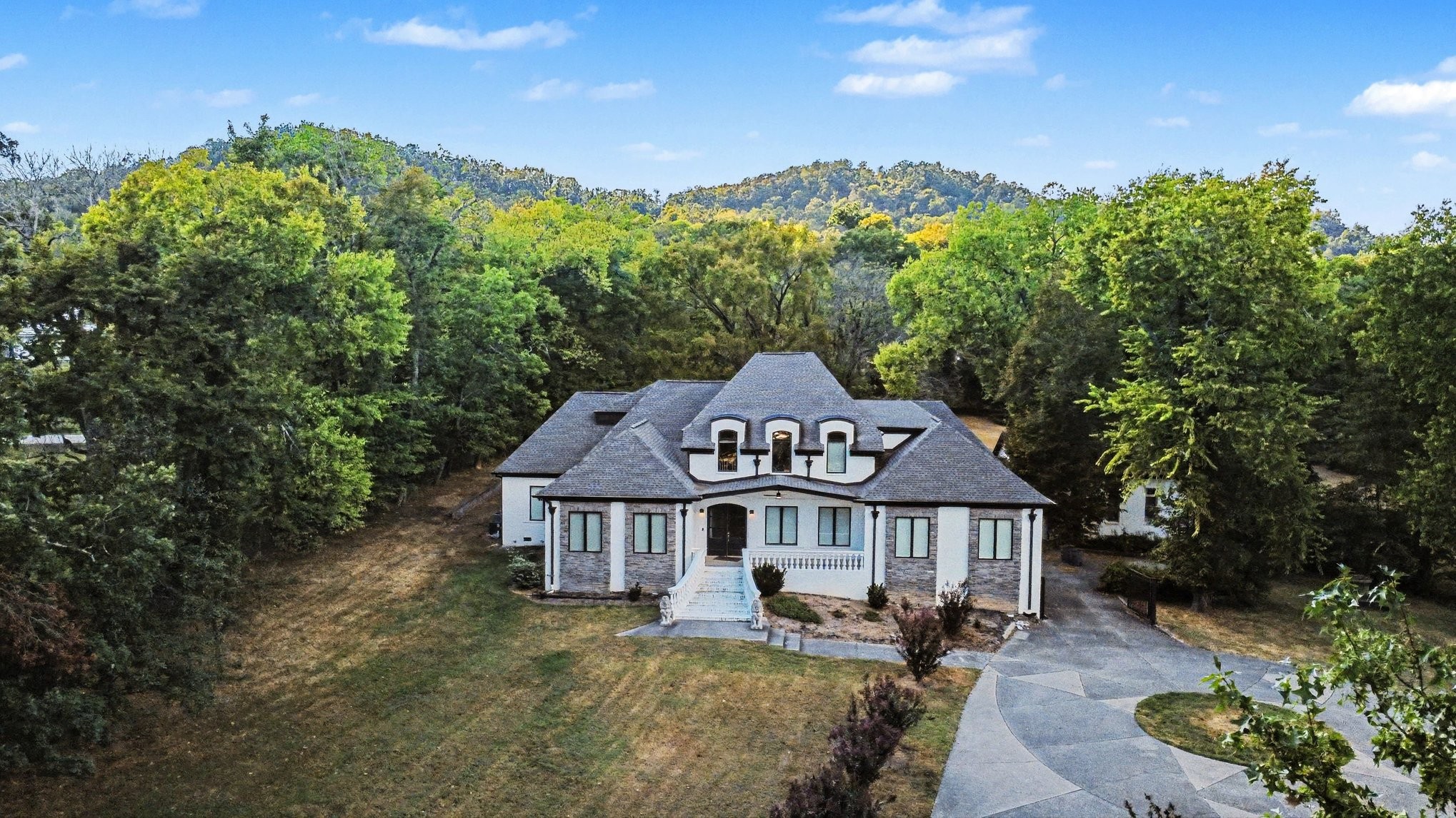 5045 Franklin Pike