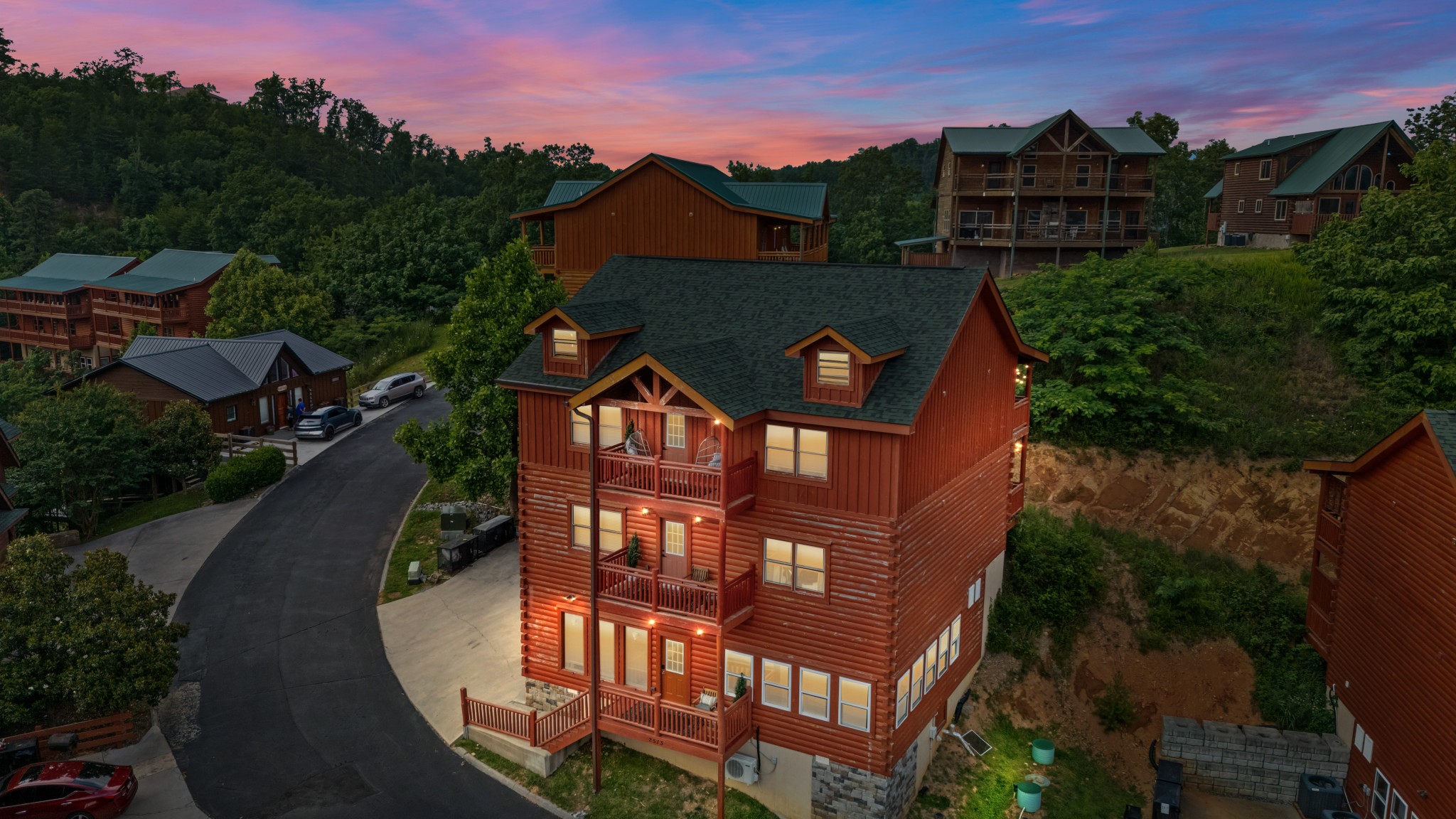 2513 Laurel Point Way