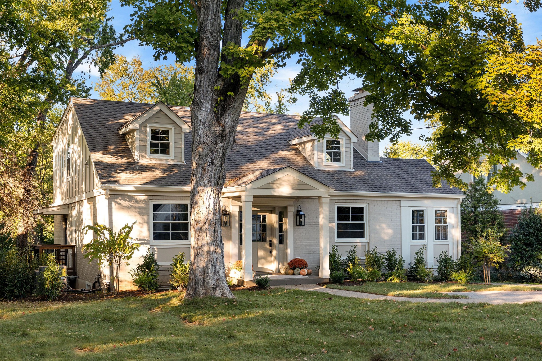 1114 Grandview Dr