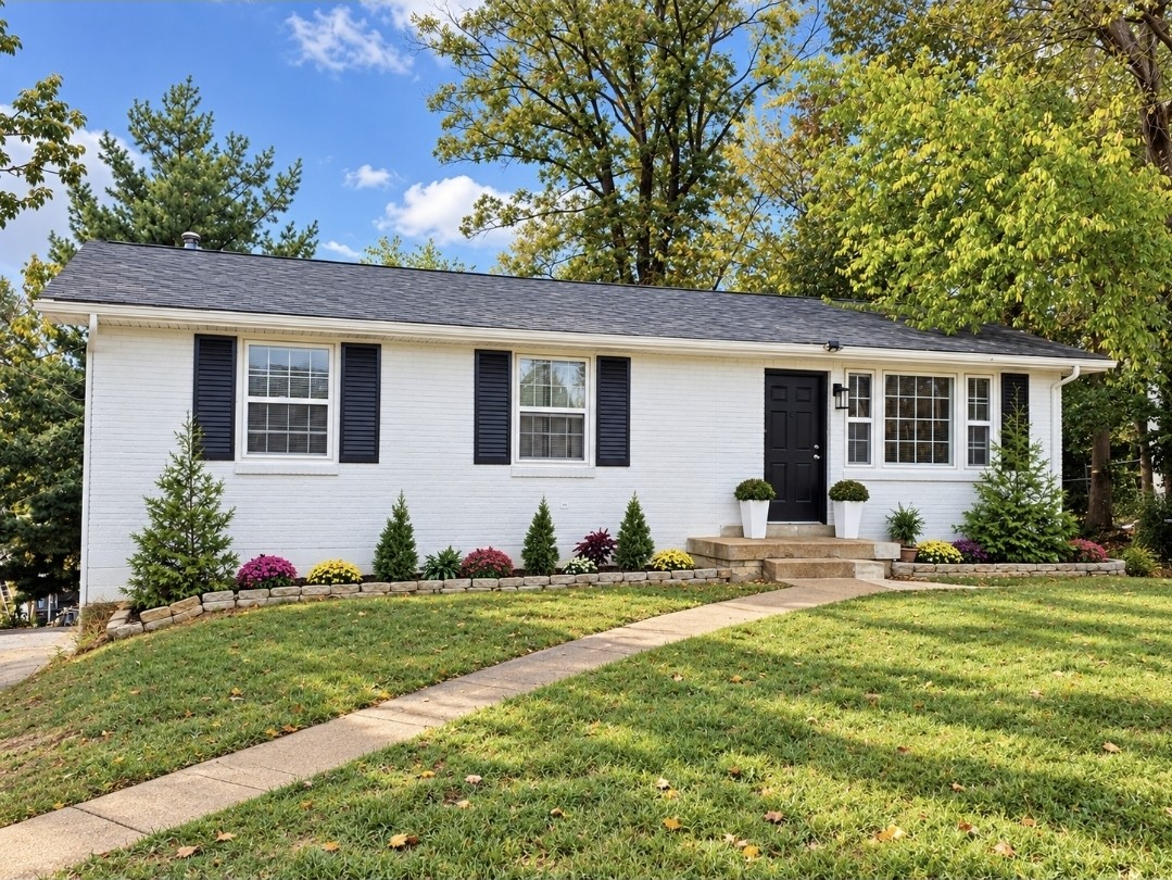 133 Luna Dr