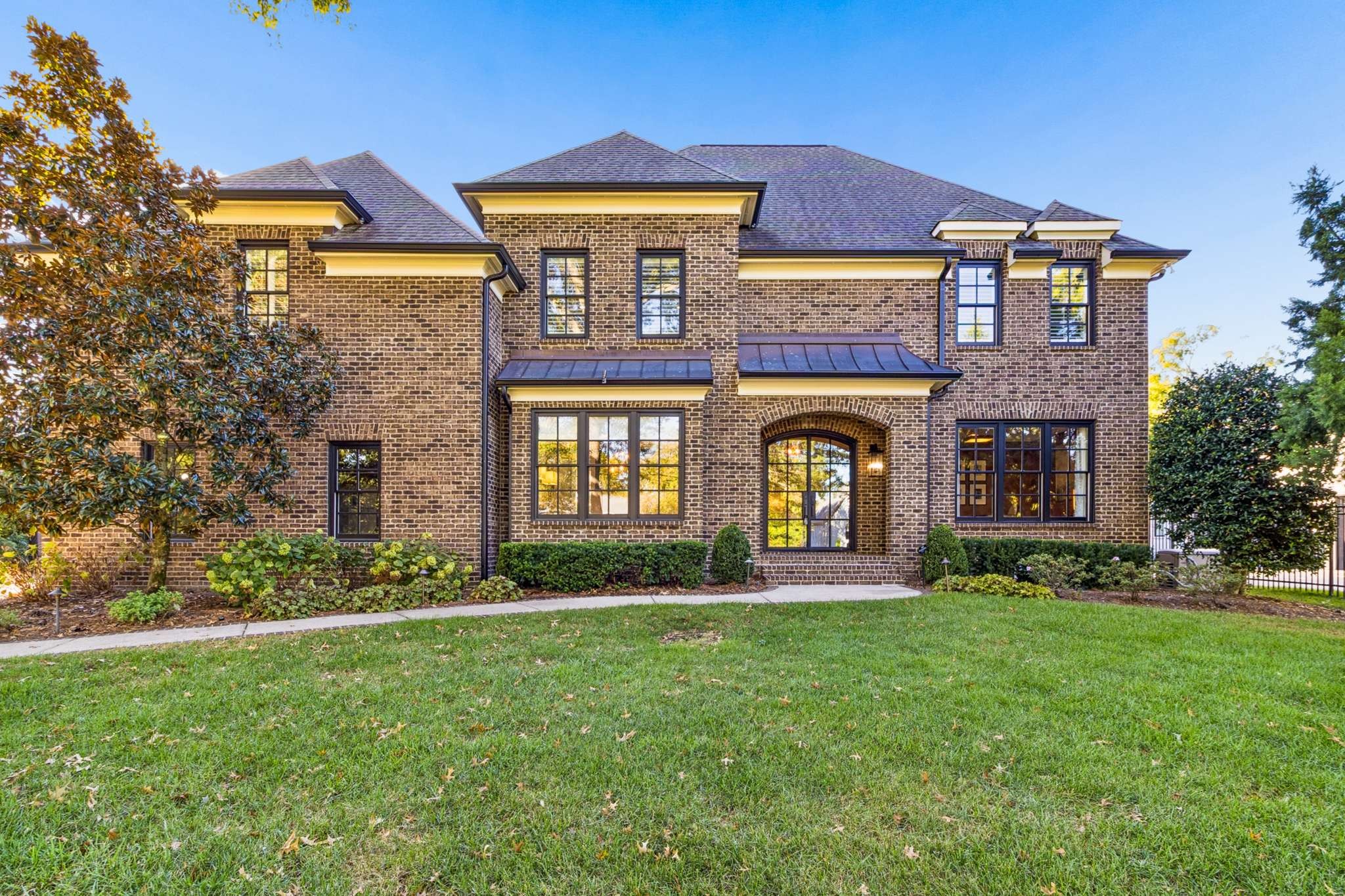 4017 Dorcas Dr