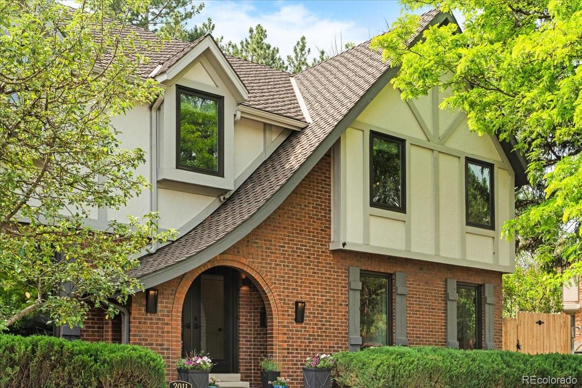 2011 S Gray Drive
