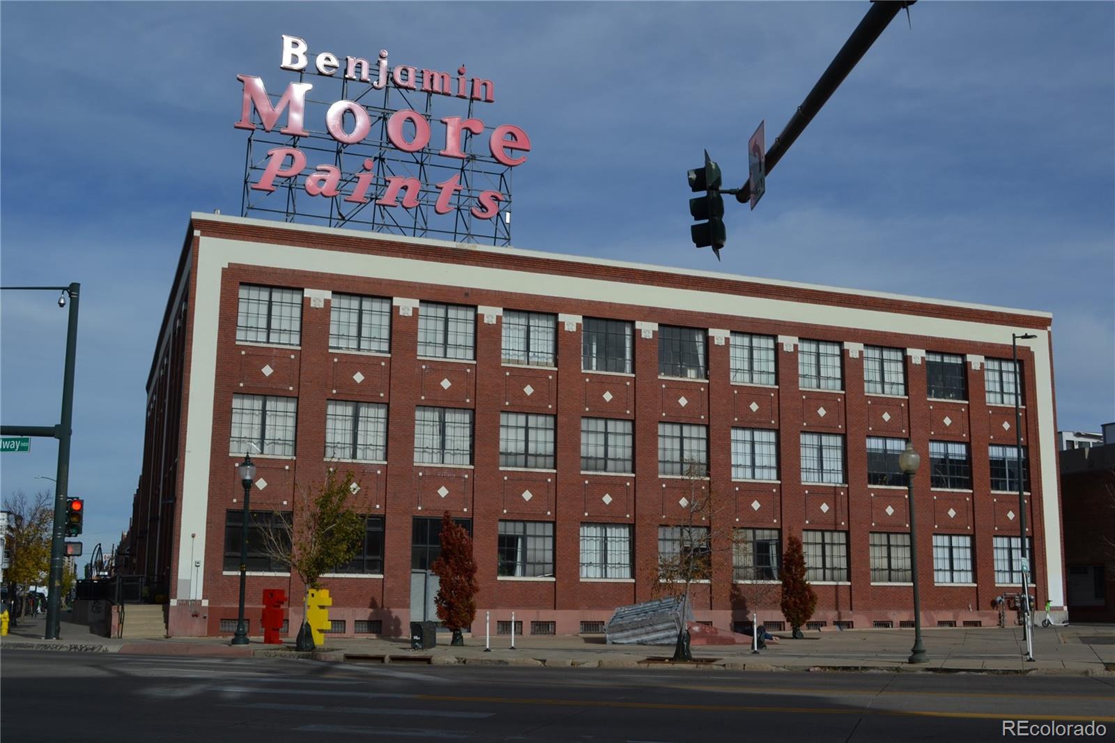 2500 Walnut Street Unit: 306