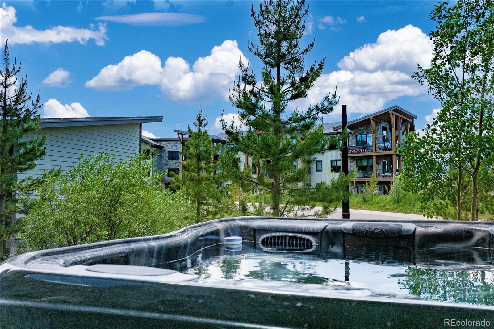 40 Springview Lane Unit: B102