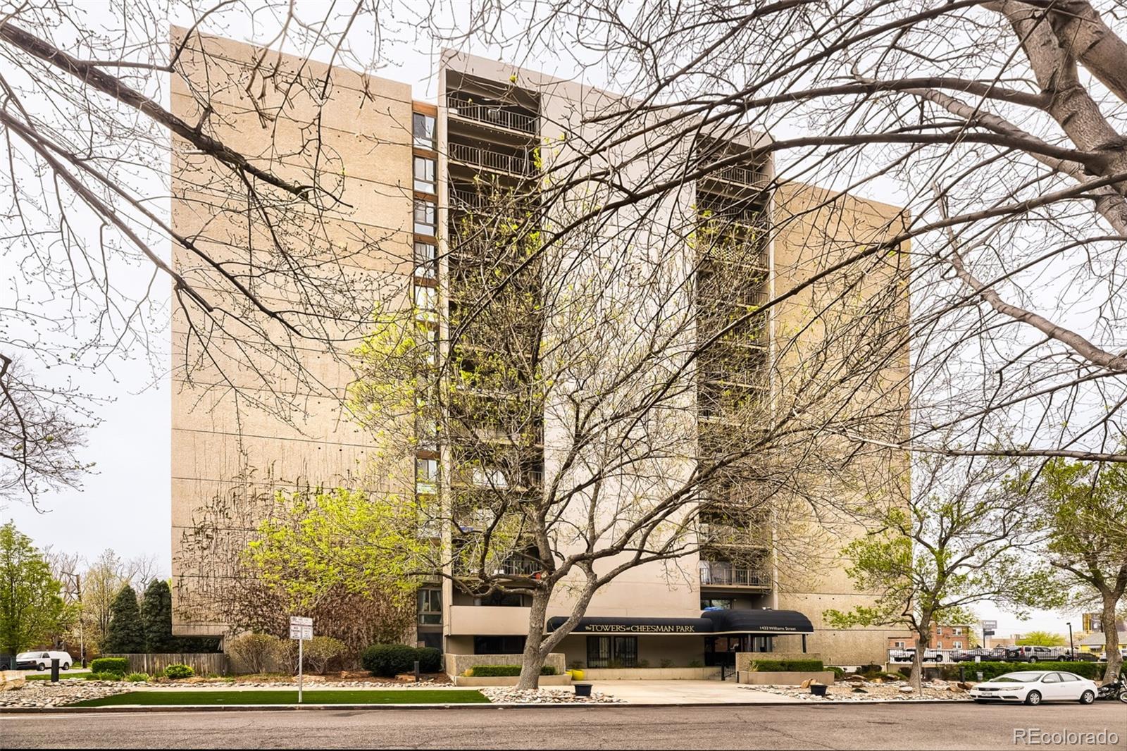 1433 N Williams Street Unit: 305