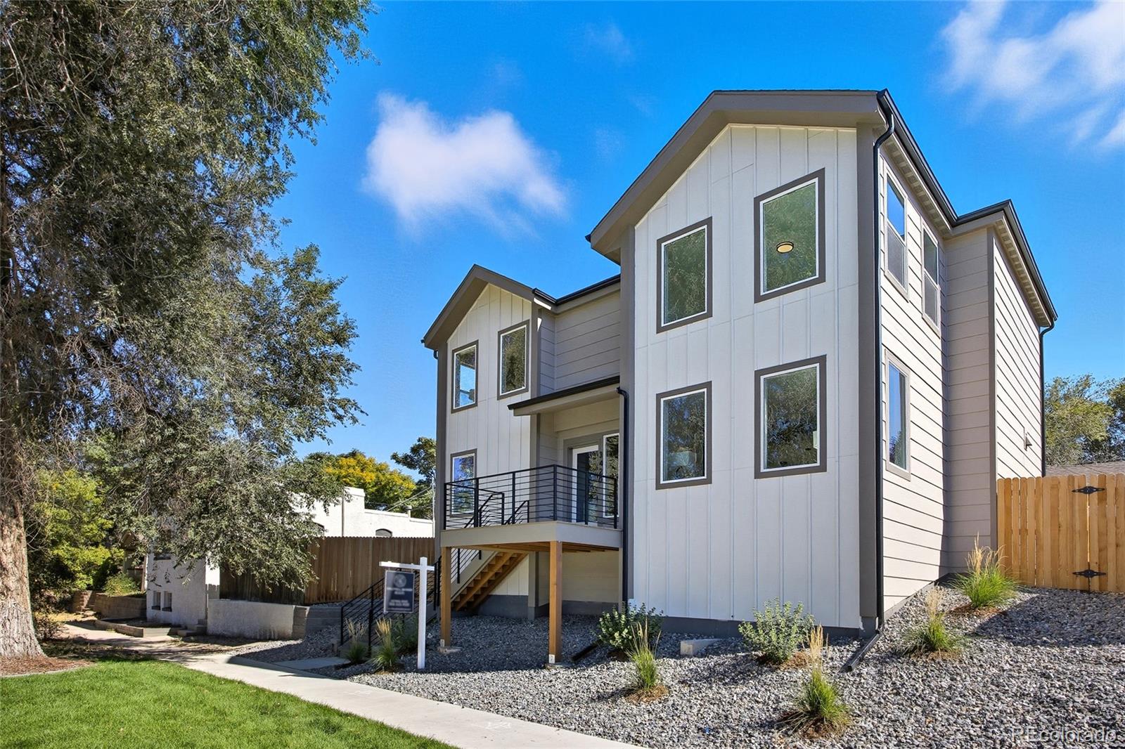 3420 N Steele Street