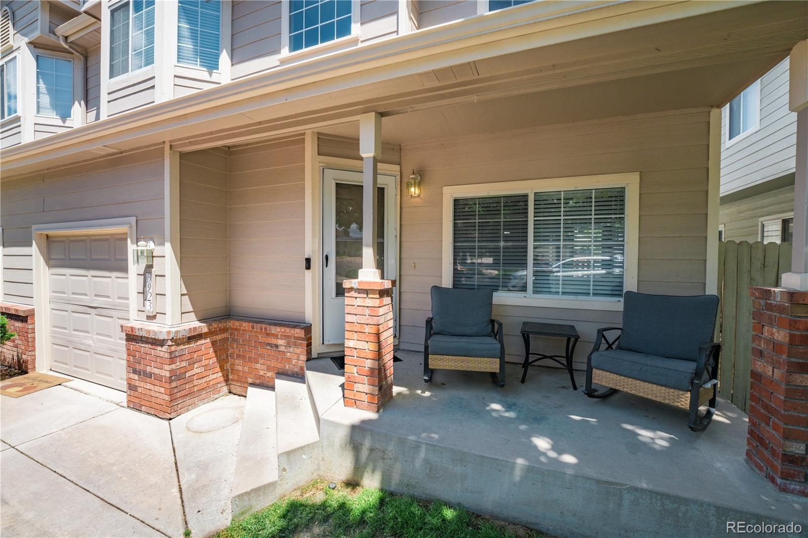 3923 Nicki Heights