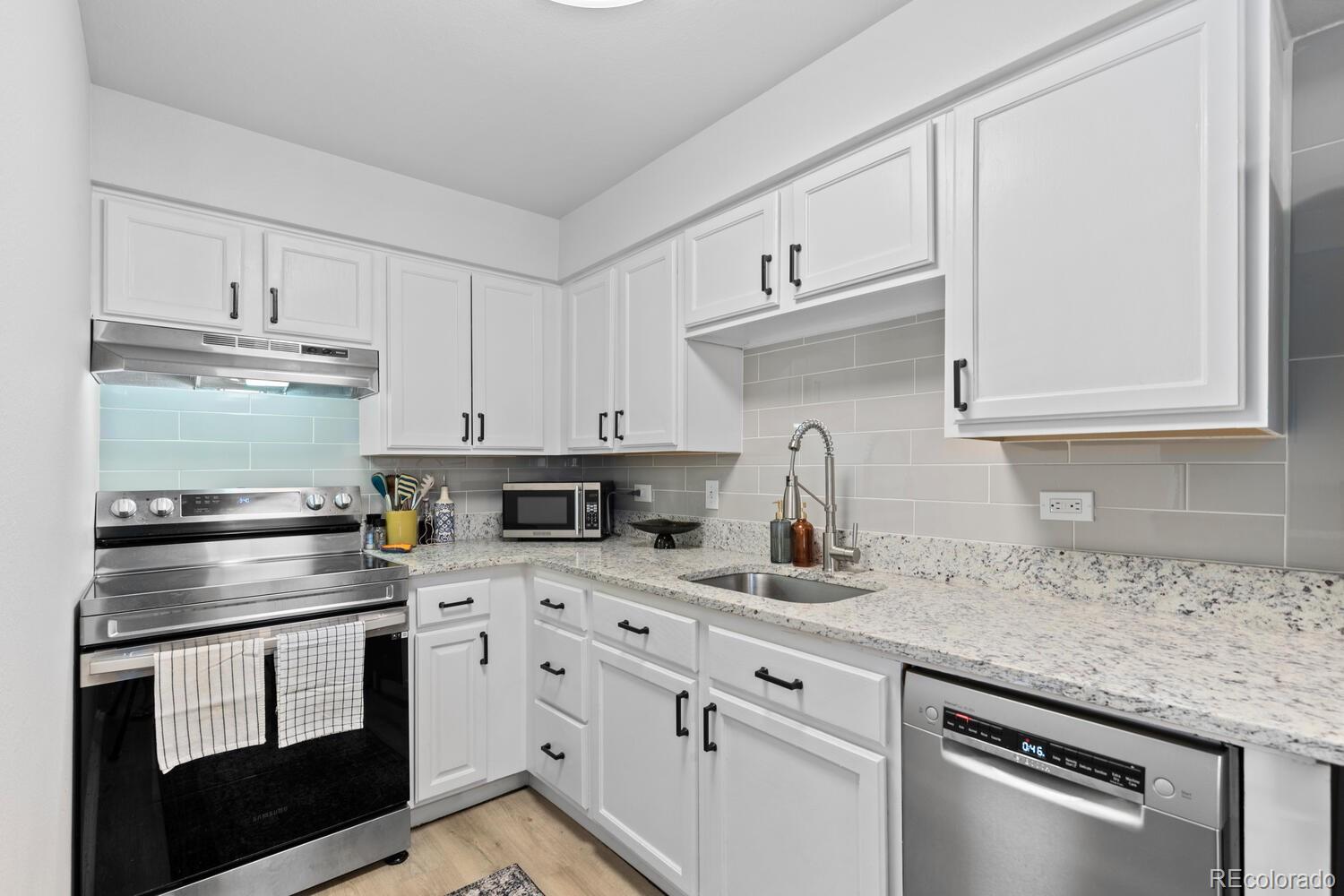 1350 Josephine Street Unit: 203