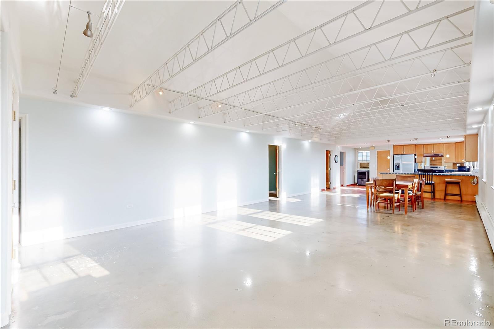 375 S Navajo Street Unit: 3