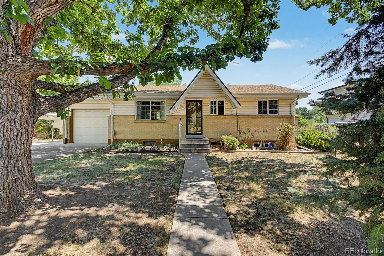 888 S Owens Court
