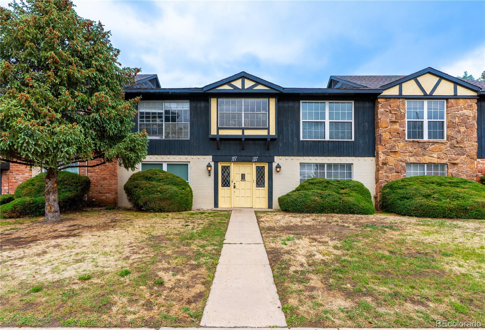 2902 Airport Road Unit: 204