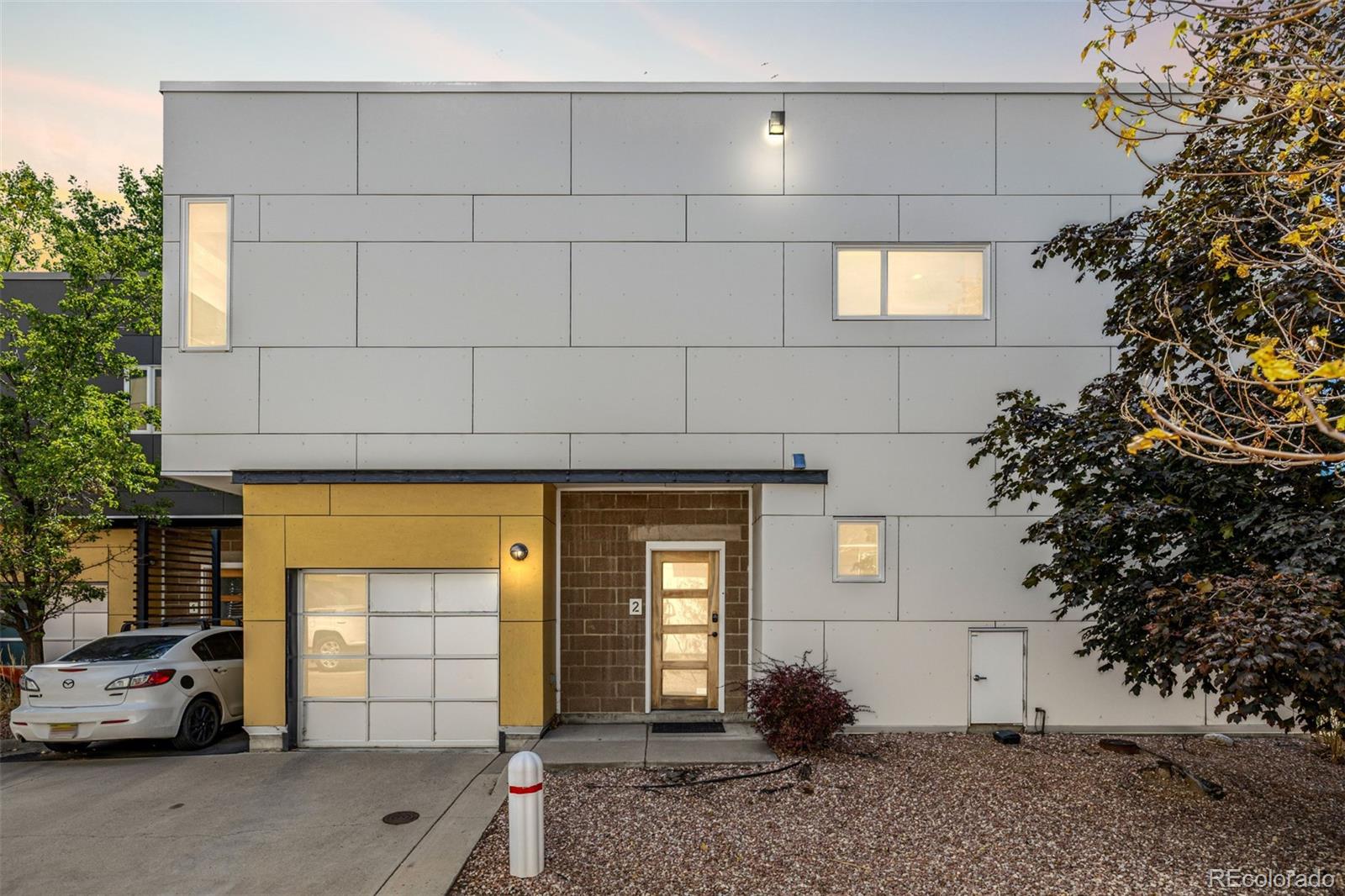 3095 Blake Street Unit: 2
