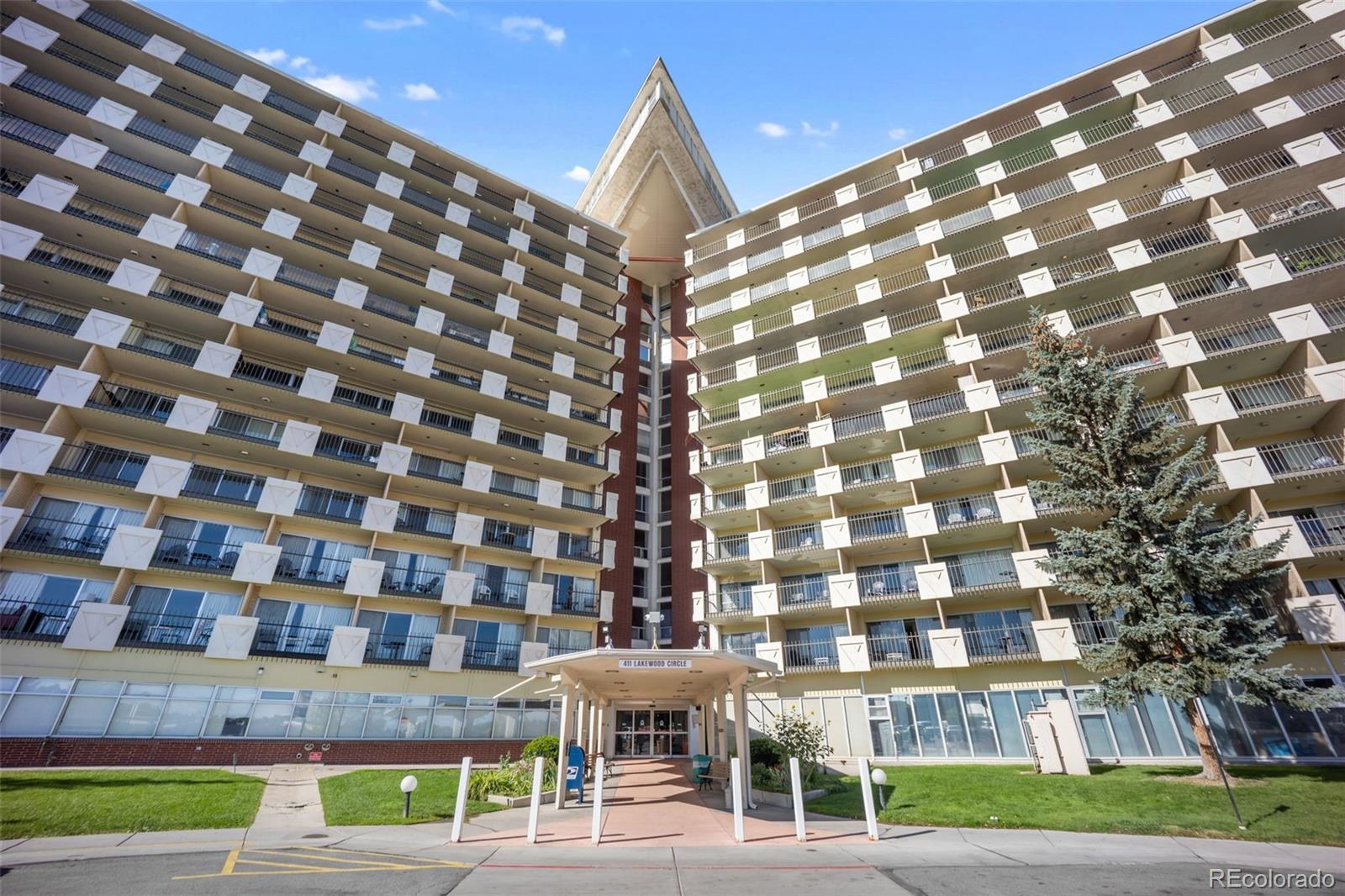 411 Lakewood Circle Unit: B533