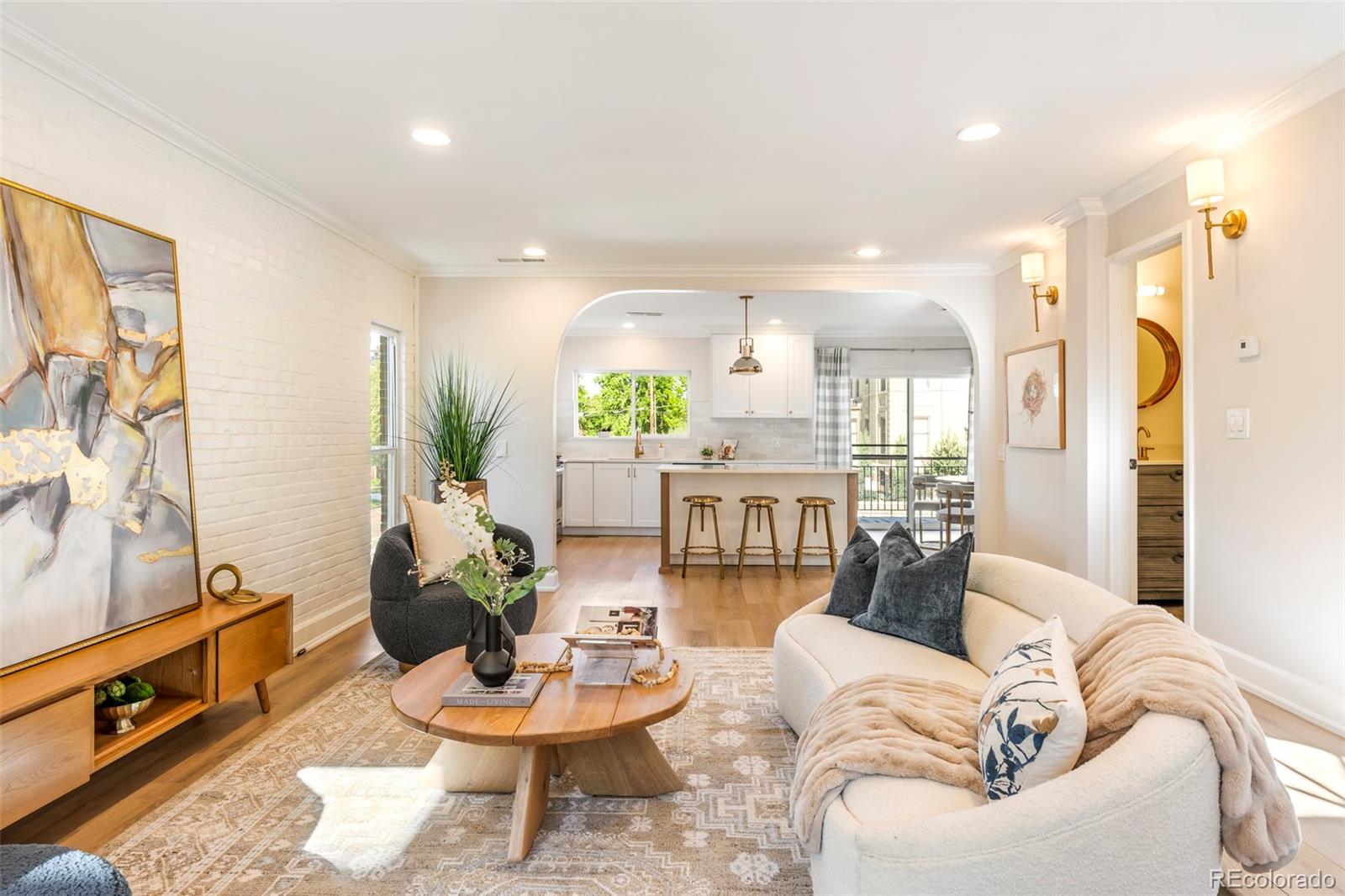805 E 7th Avenue Unit: 1