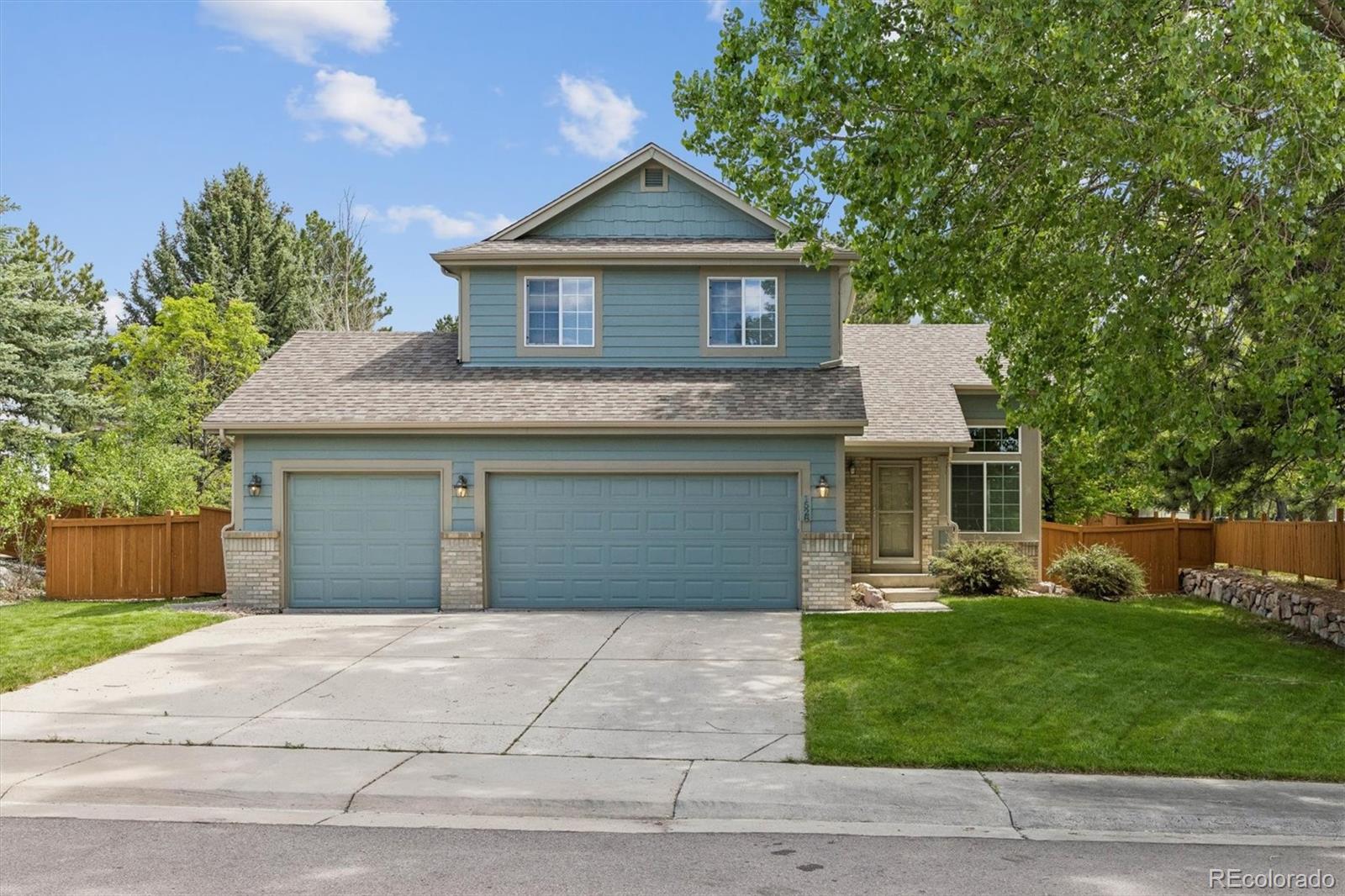 1528 Ebony Drive