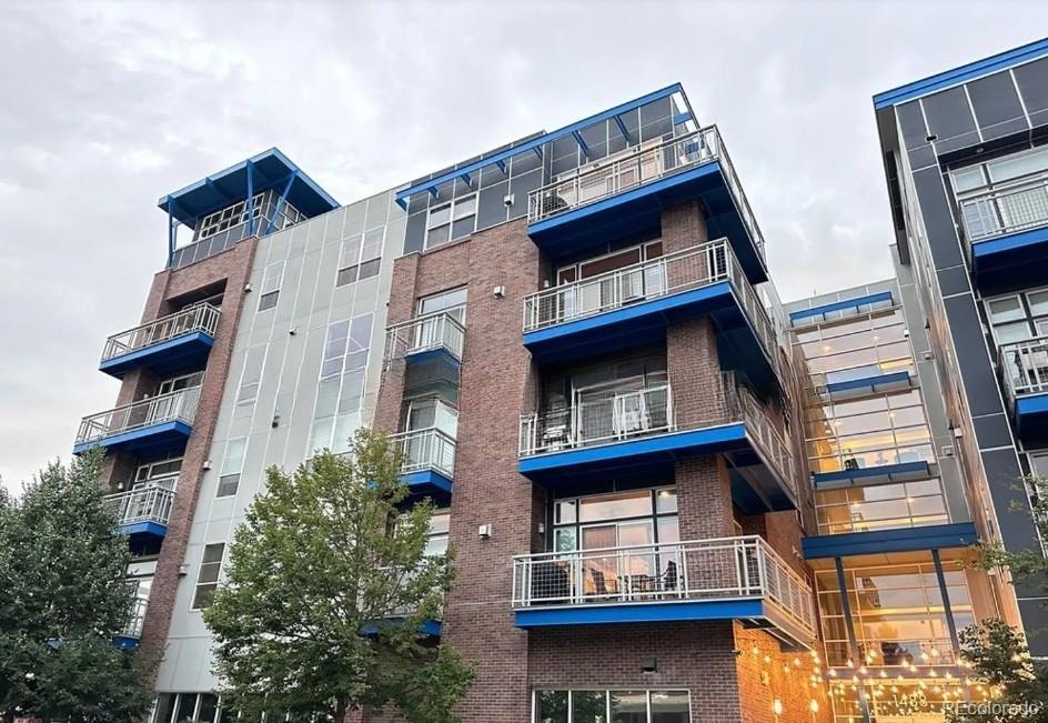 1488 Madison Street Unit: 204