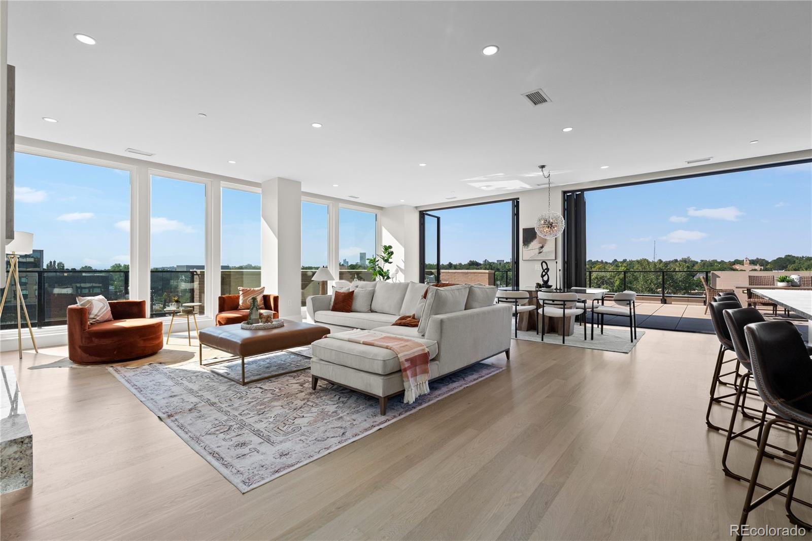 250 Columbine Street Unit: 501