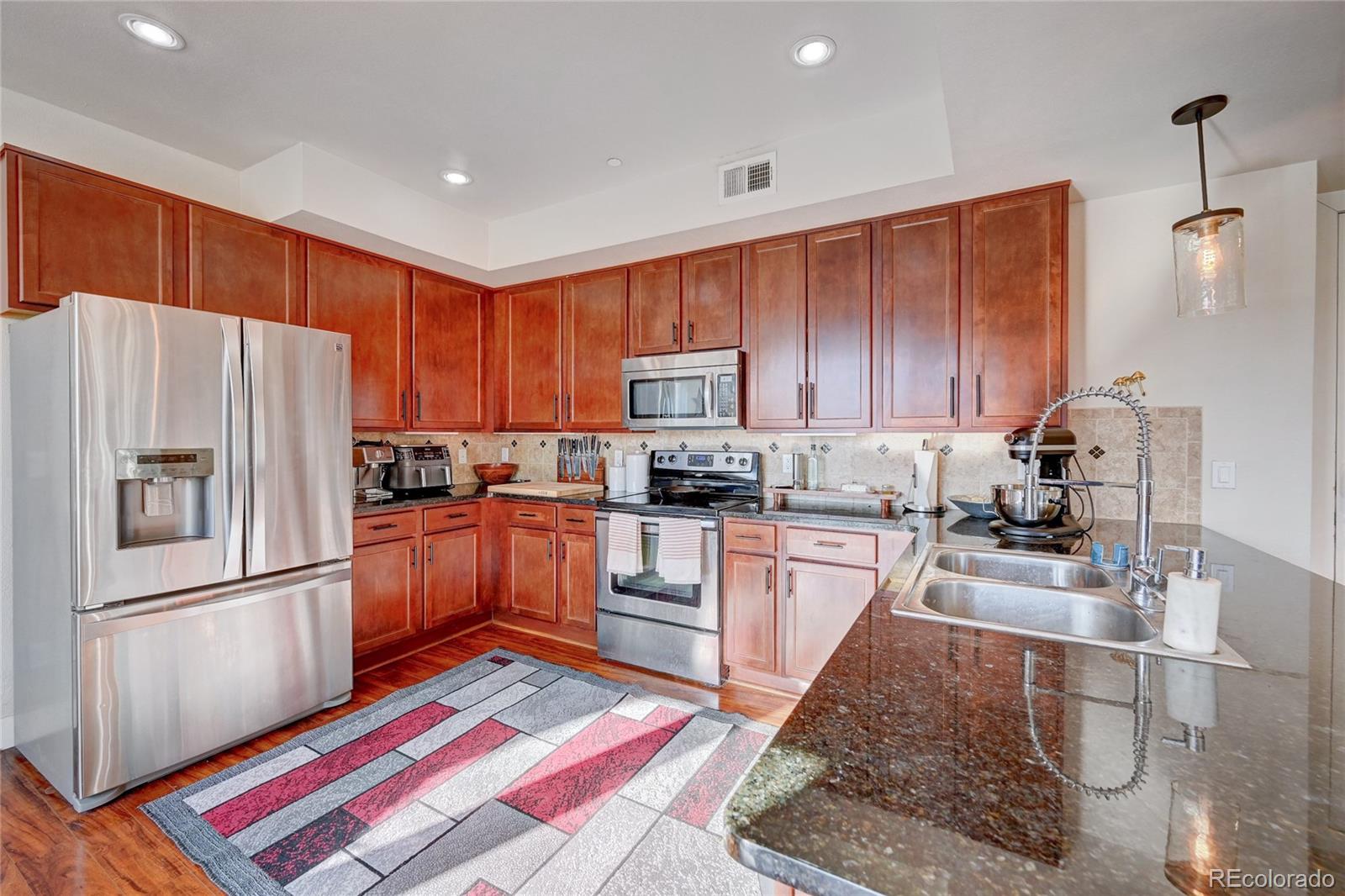 1488 Madison Street Unit: 310