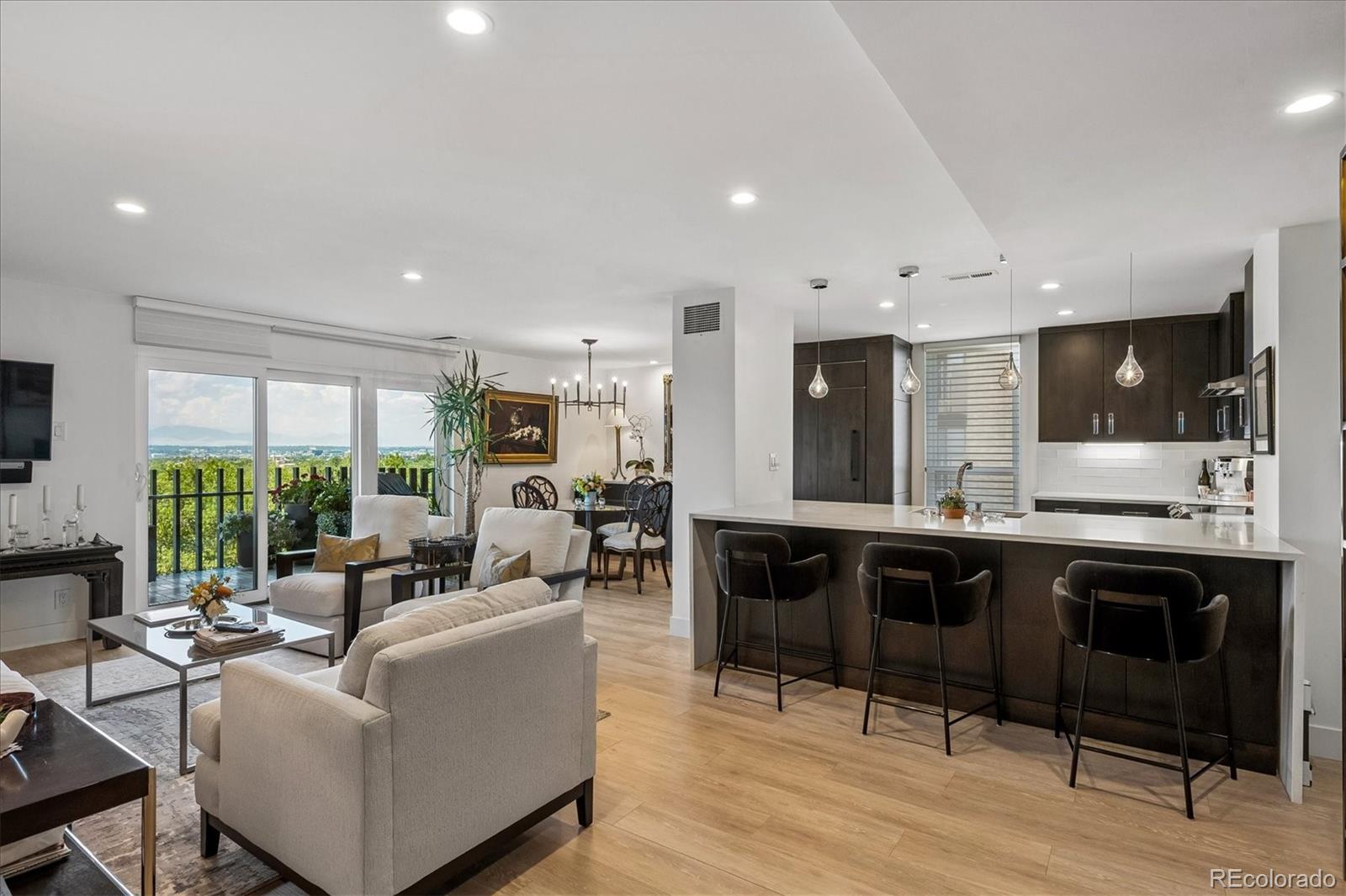 460 S Marion Parkway Unit: 1053