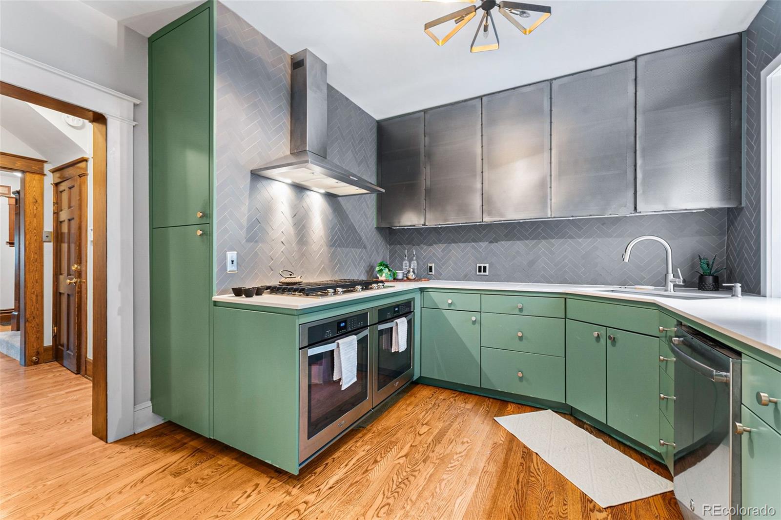 1114 N Emerson Street